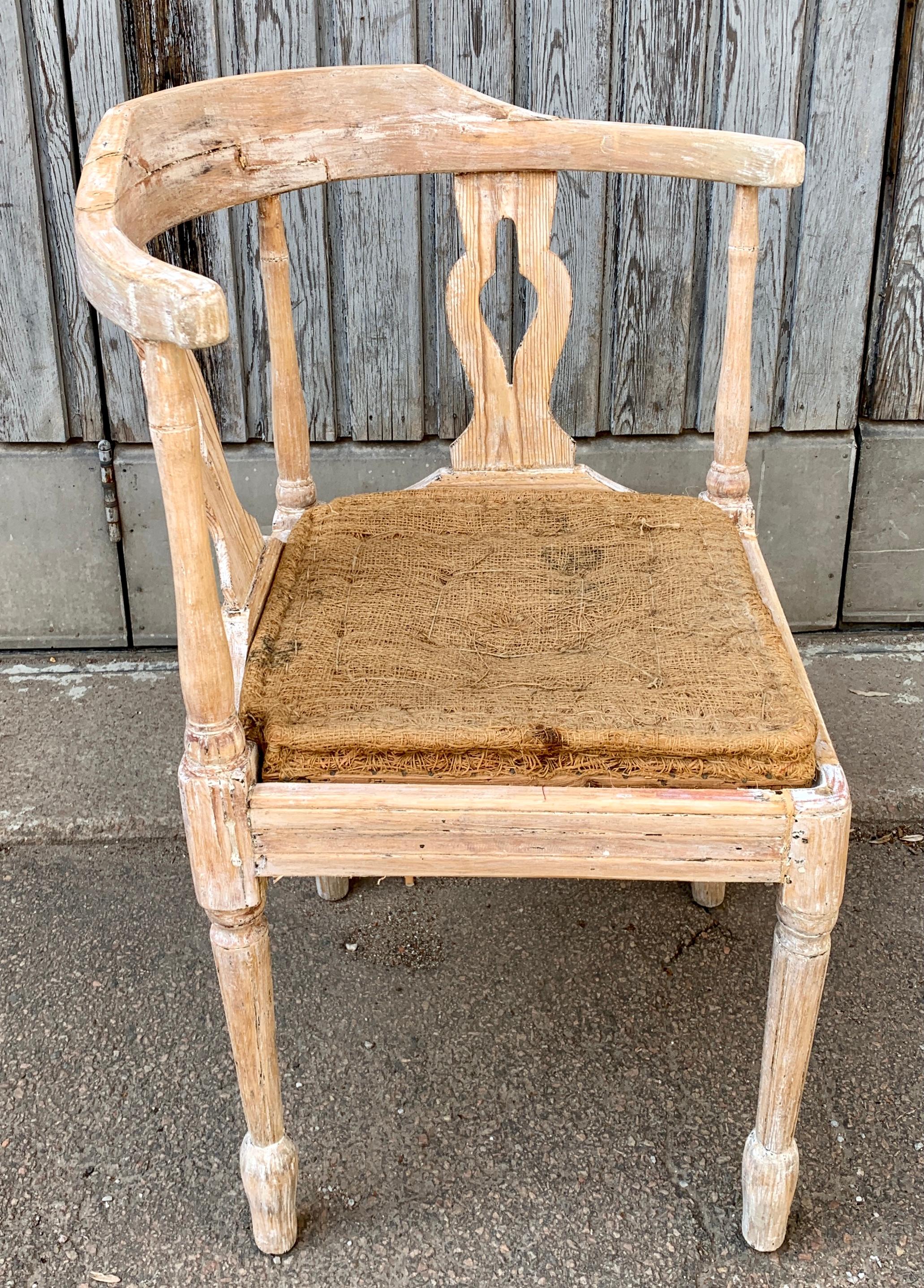 Swedish Gustavian Corner Armchair in Original Patina 2