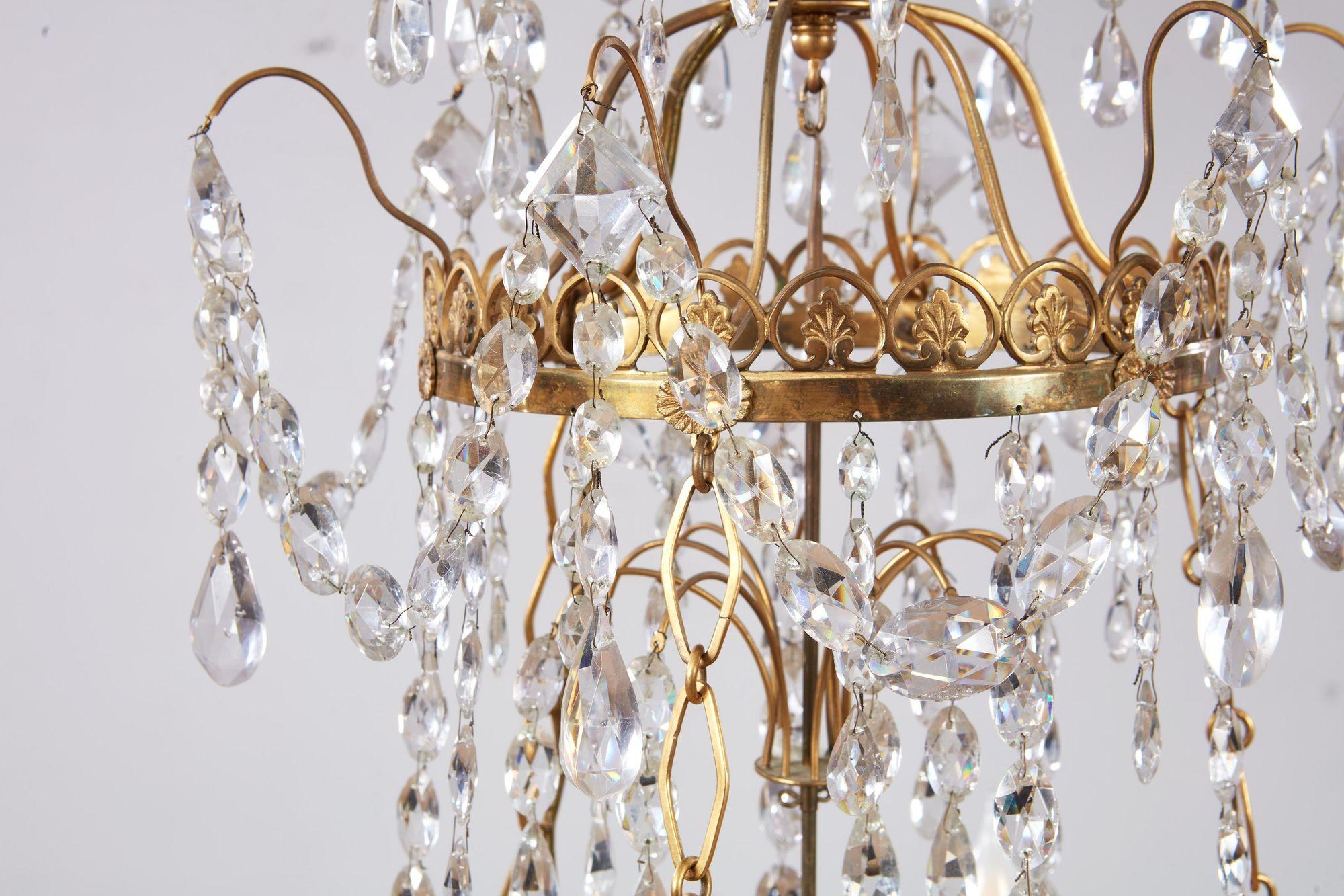19th Century Swedish Gustavian Crystal and Gilt Brass Chandelier For Sale