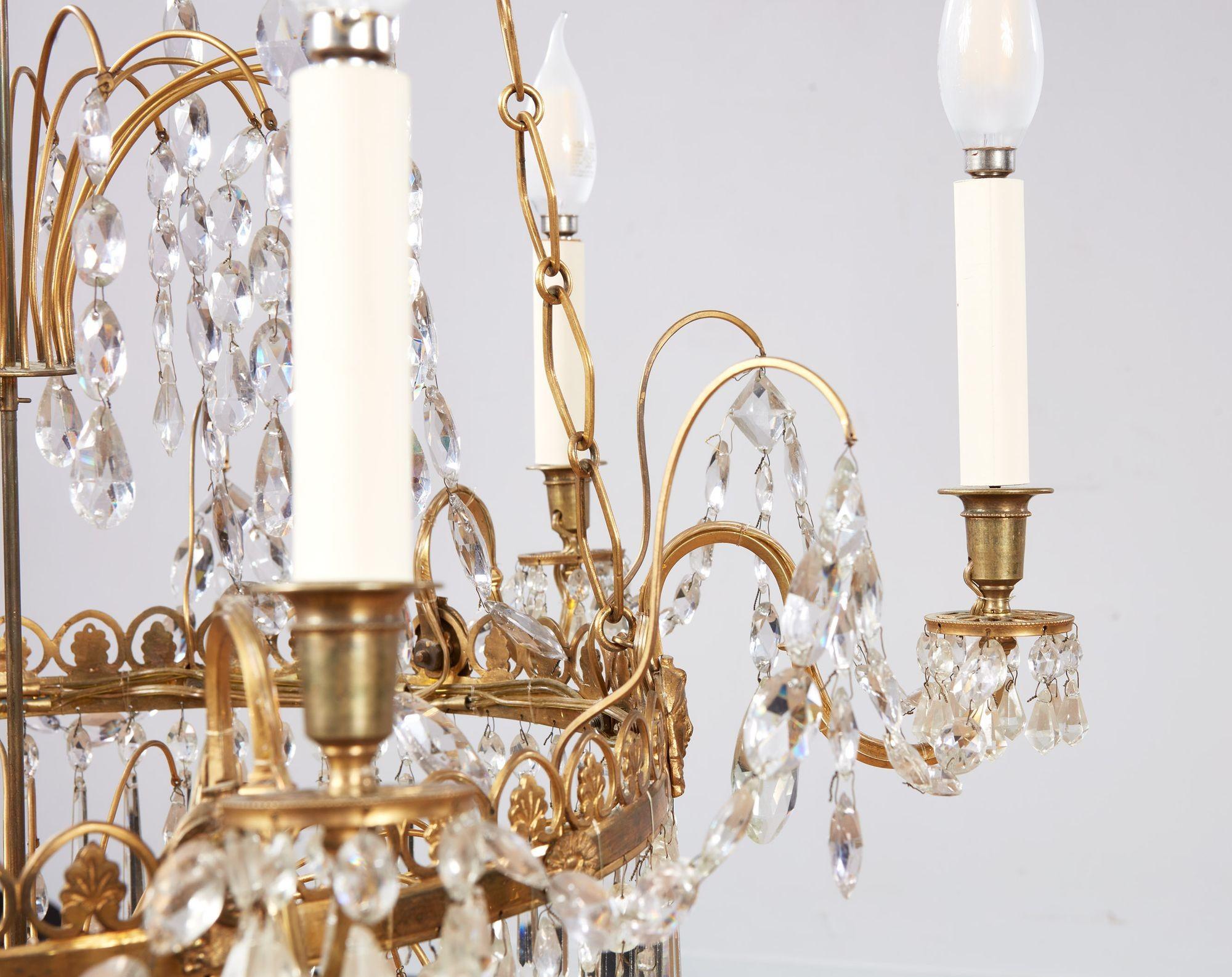 Swedish Gustavian Crystal and Gilt Brass Chandelier For Sale 2