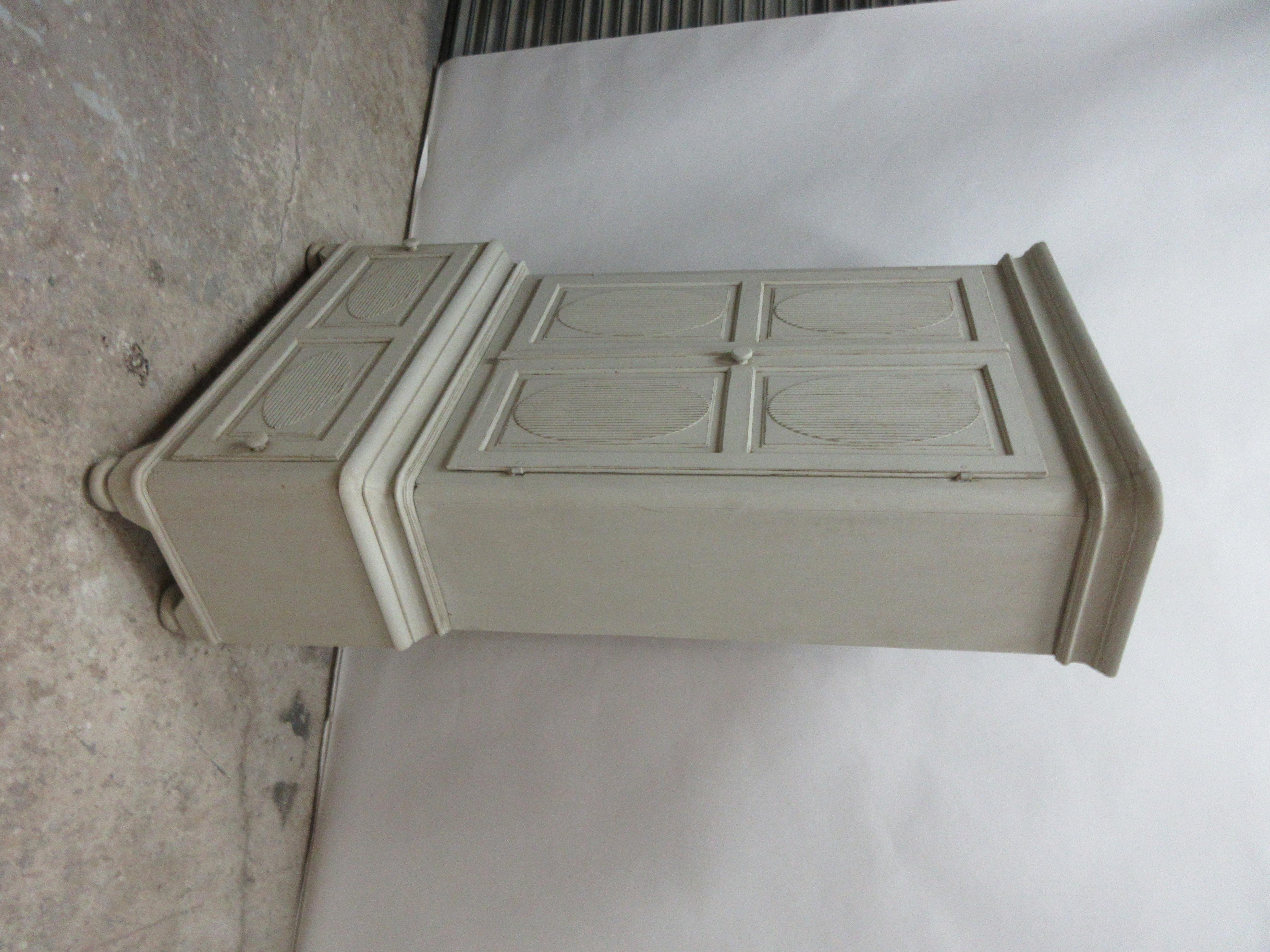 This is a Swedish Gustavian Cupboard, its been restored and repainted with milk paints, 