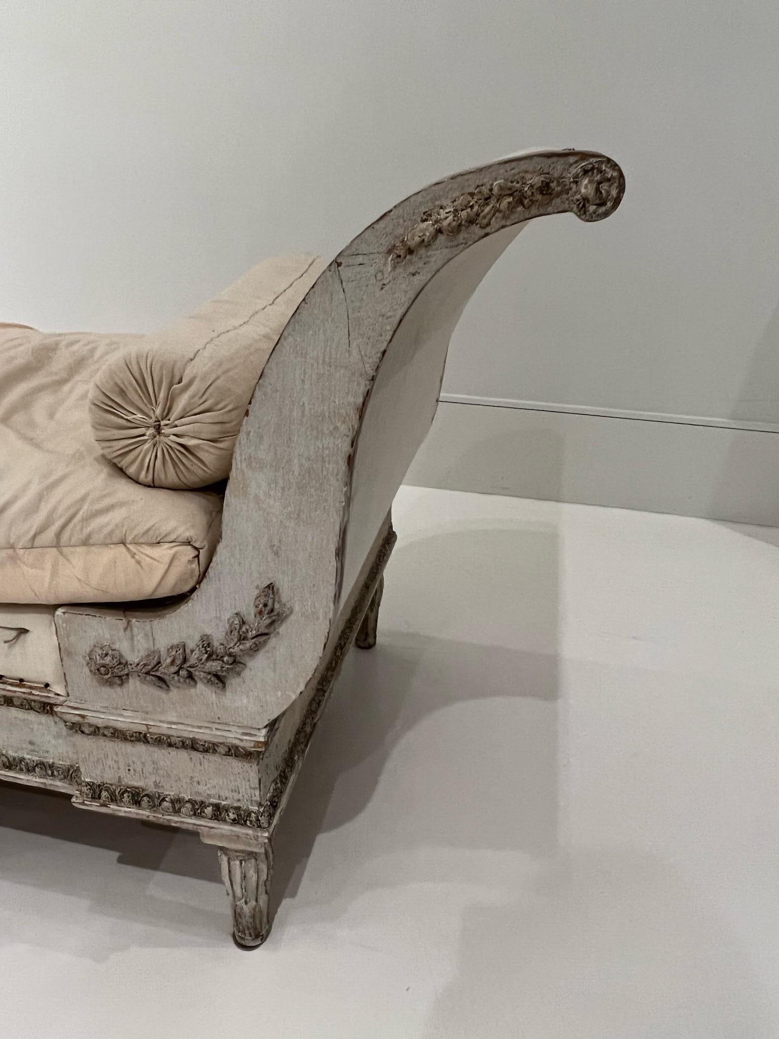 Hand-Carved Swedish Gustavian Daybed