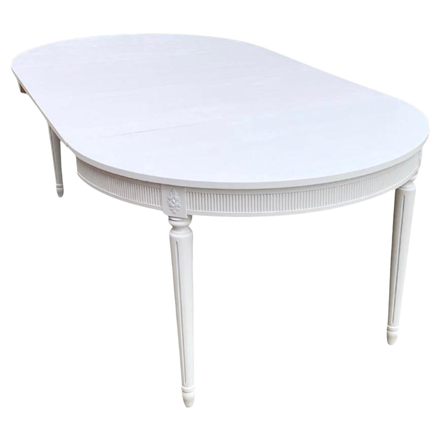 Swedish Gustavian Extendable Dining Table Mid-20th Century 8 10-Seat For Sale