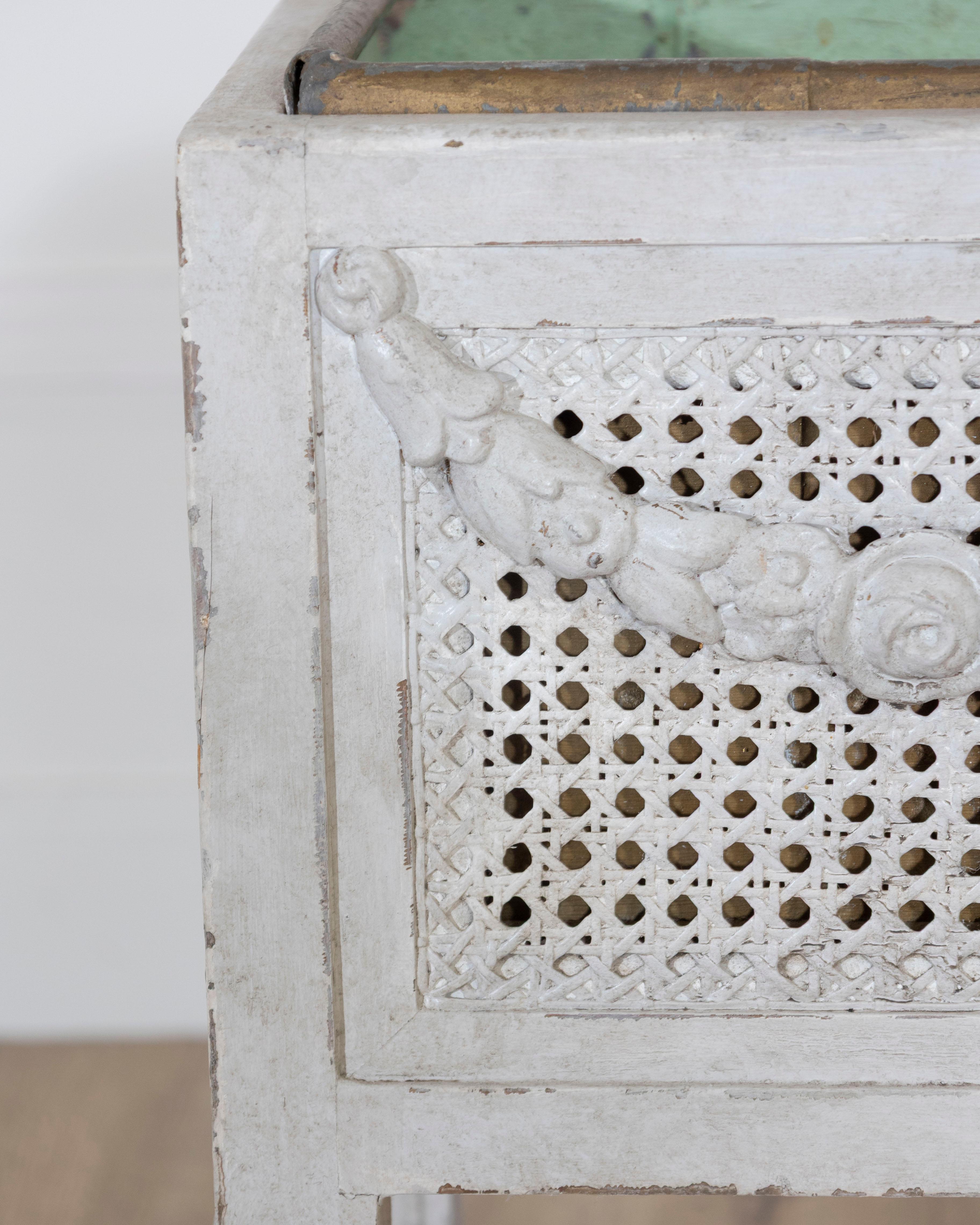 Swedish Gustavian Flower Trough with Zinc Insert, circa 1900 For Sale 3