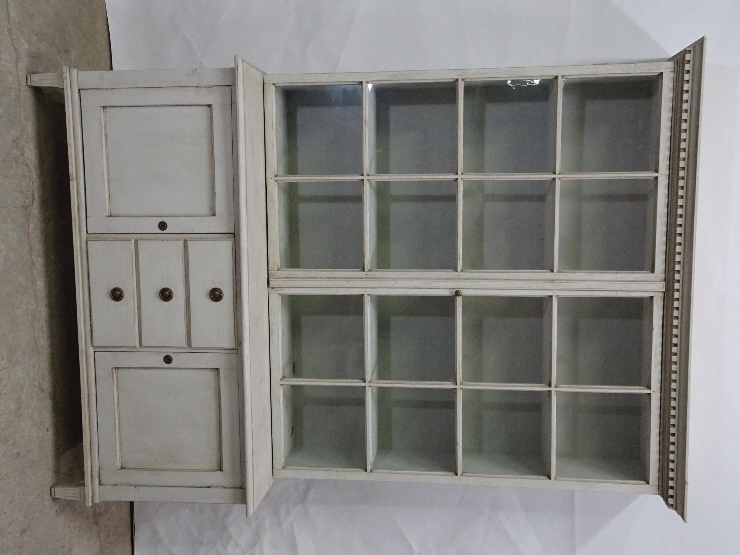 Swedish Gustavian Glass Top Cabinet  In Good Condition In Hollywood, FL
