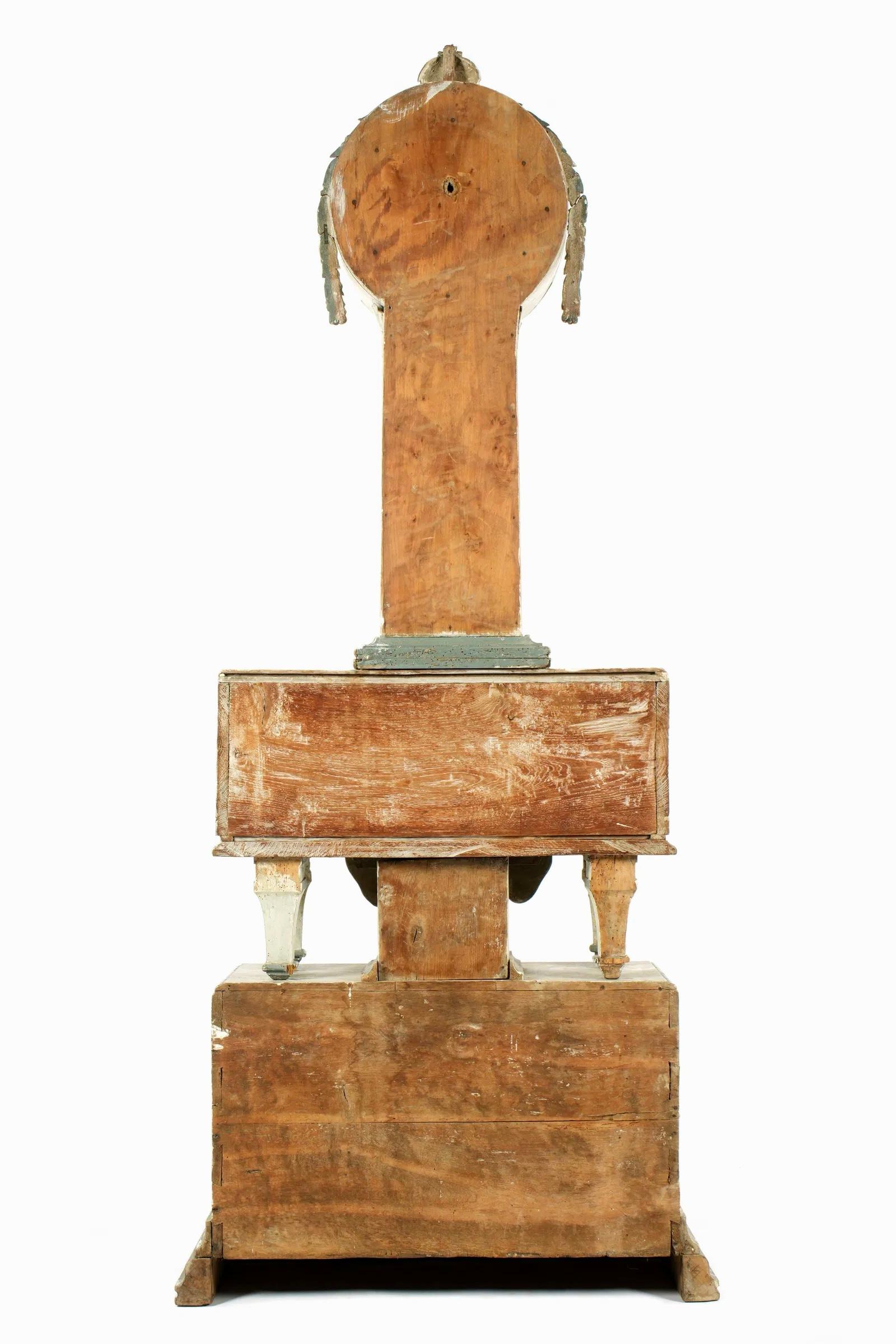 Swedish Gustavian Grey Painted Tall Case Clock In Good Condition For Sale In Bradenton, FL