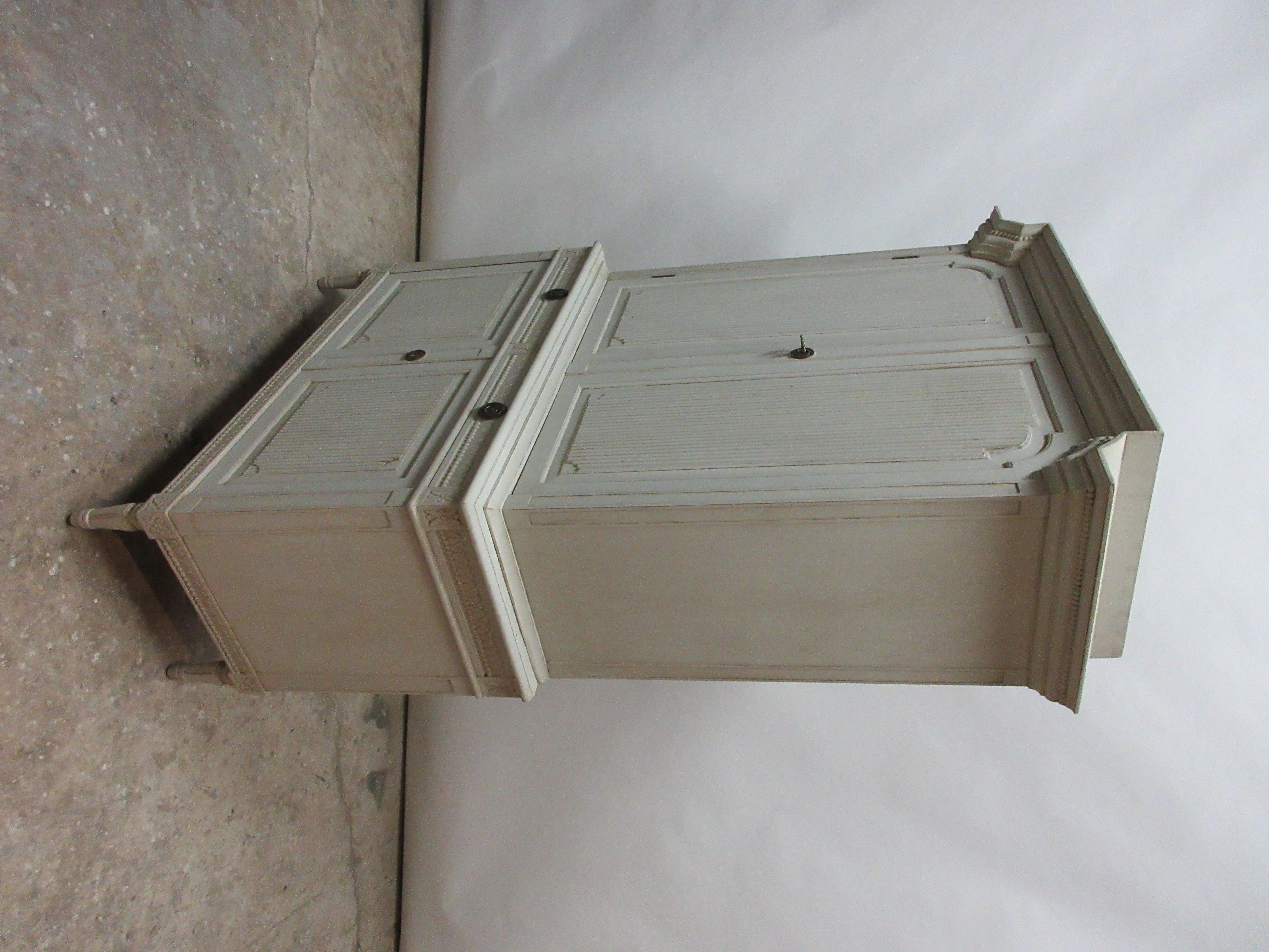 Wood Swedish Gustavian Hutch