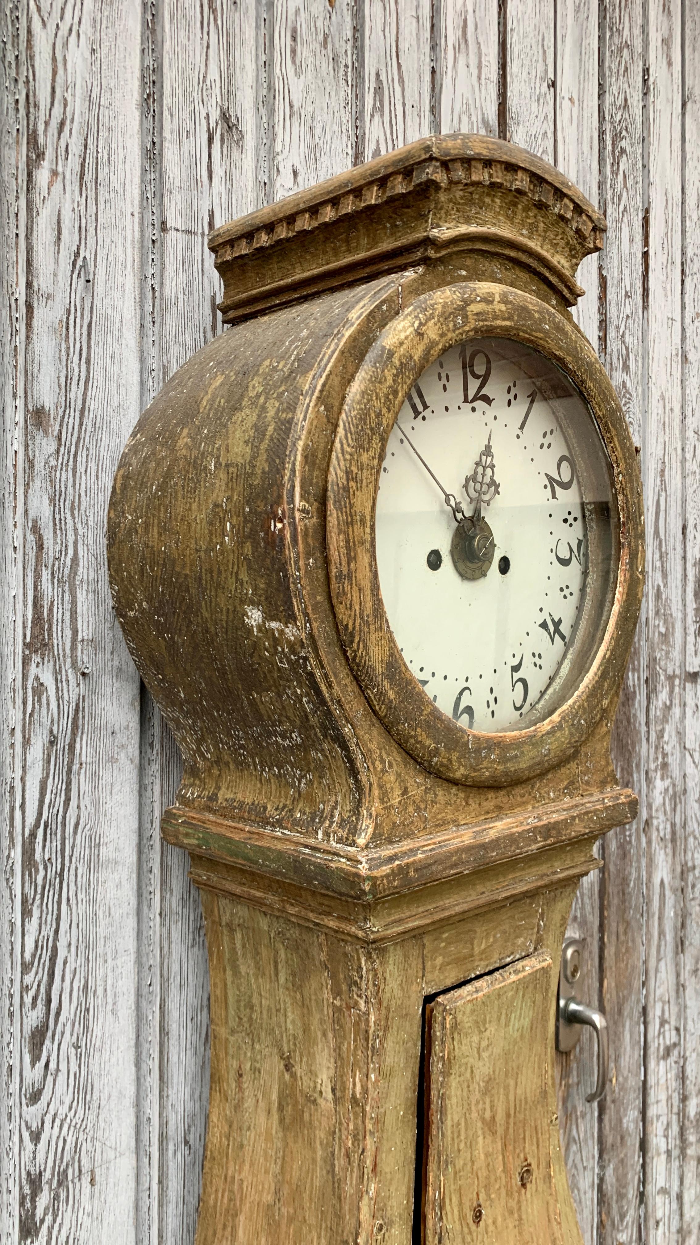 Swedish Gustavian Mora Clock in Original Paint 4