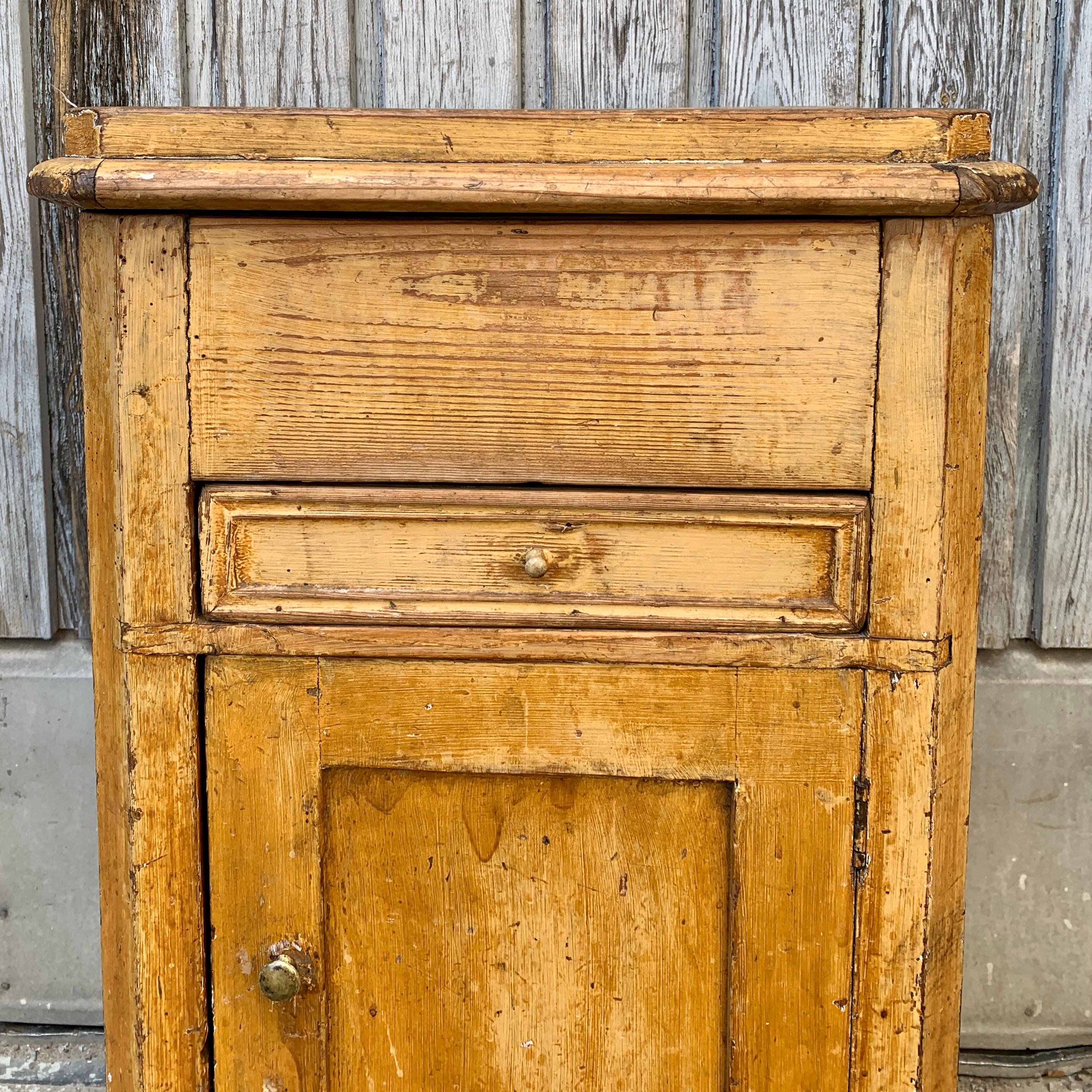 Swedish Gustavian Original Yellow Painted Nightstand or End Table For Sale 1