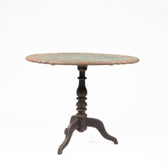 Swedish Gustavian Oval Pedestal Table in Painted Pine