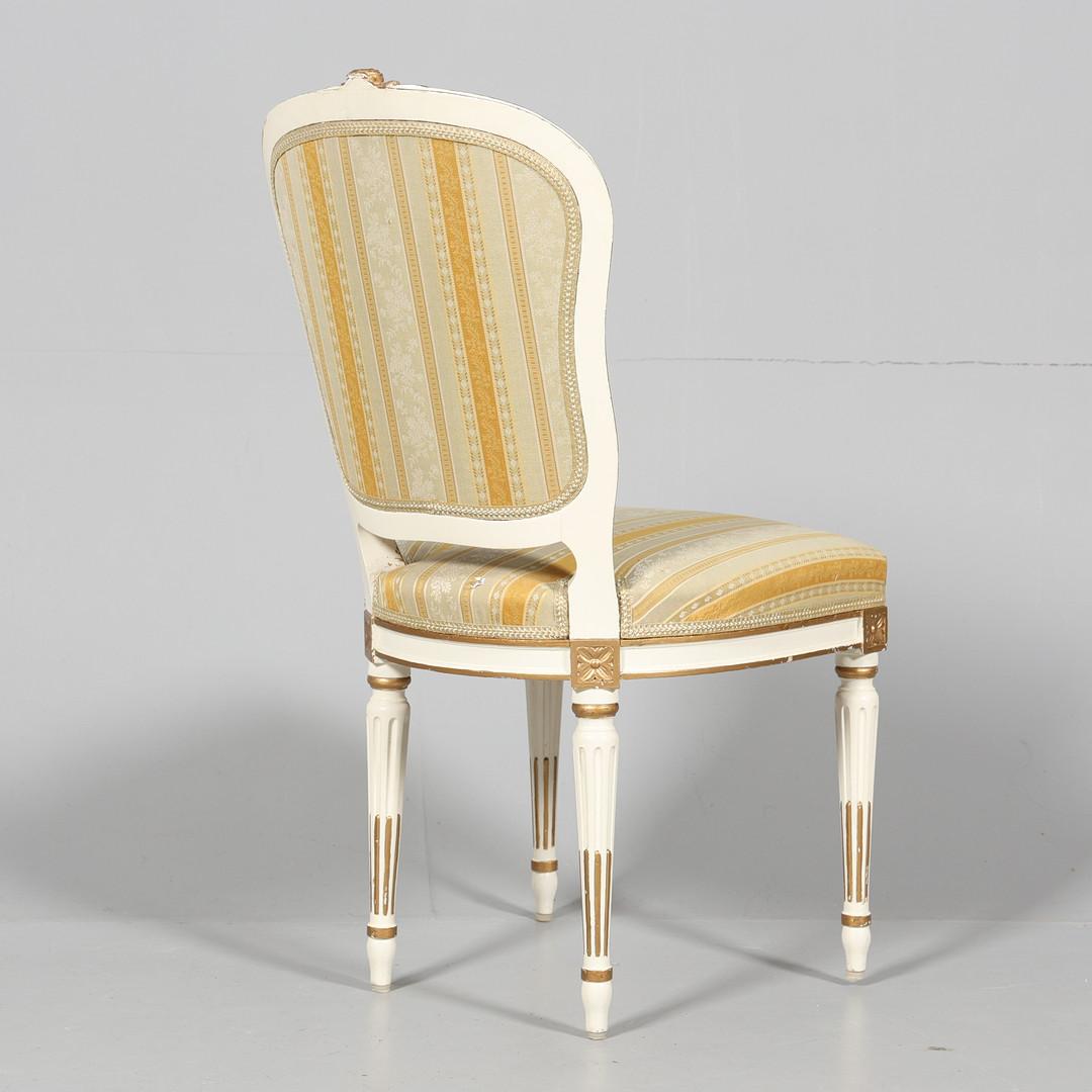 Painted Swedish Gustavian padded back Dining Chairs White Set of 6 early 1900s For Sale