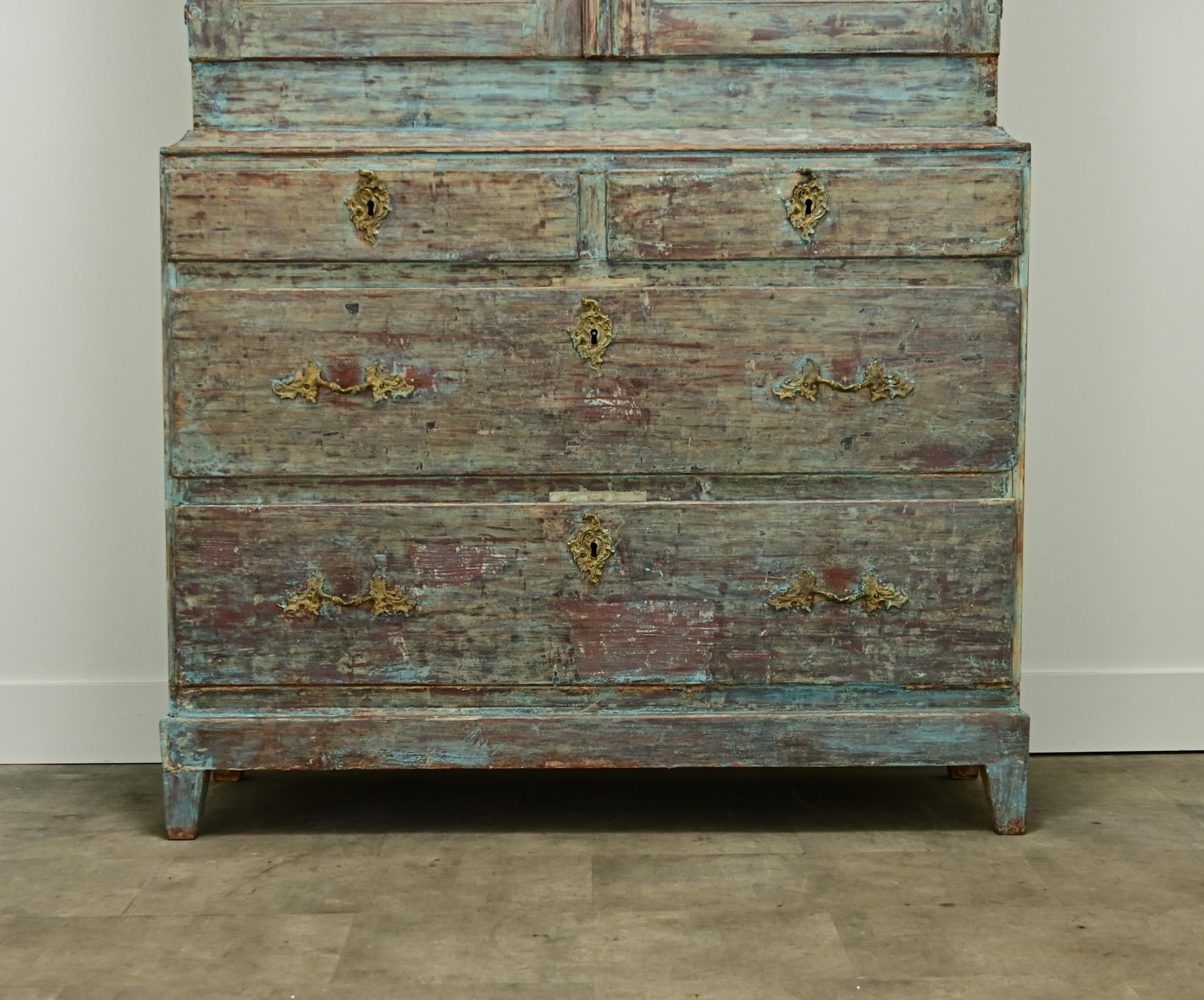 19th Century Swedish Gustavian Painted Cabinet For Sale