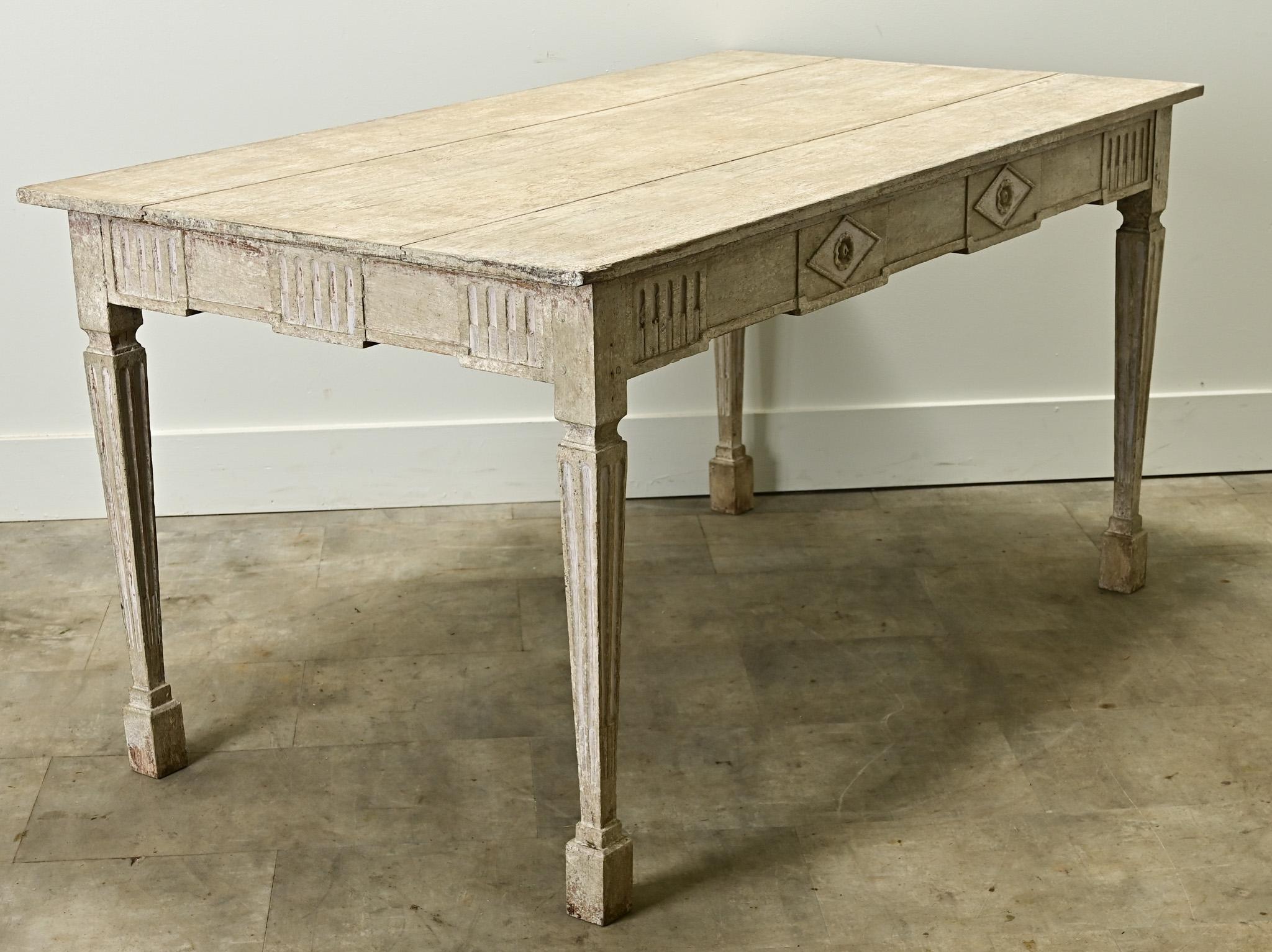 Swedish Gustavian Painted Center Table For Sale 4