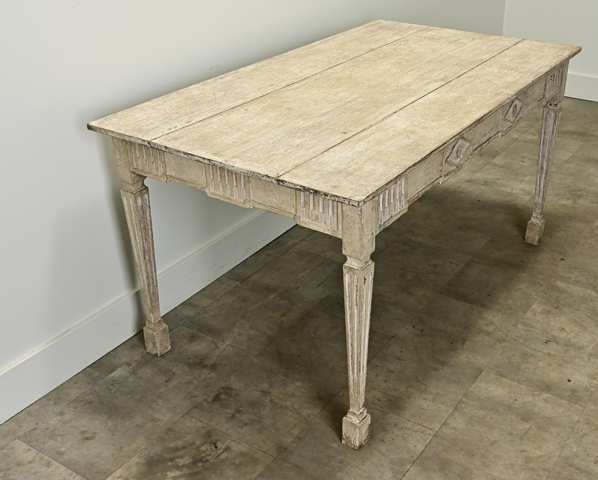 19th Century Swedish Gustavian Painted Center Table For Sale