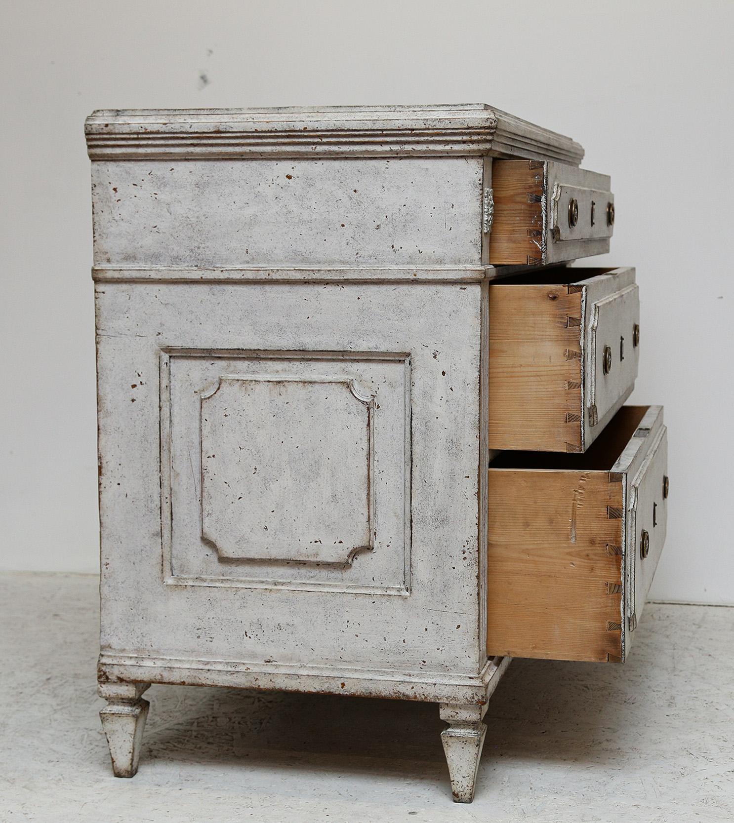 18th Century Swedish Gustavian Painted Chest of Drawers Commode Grey White C.1860  For Sale
