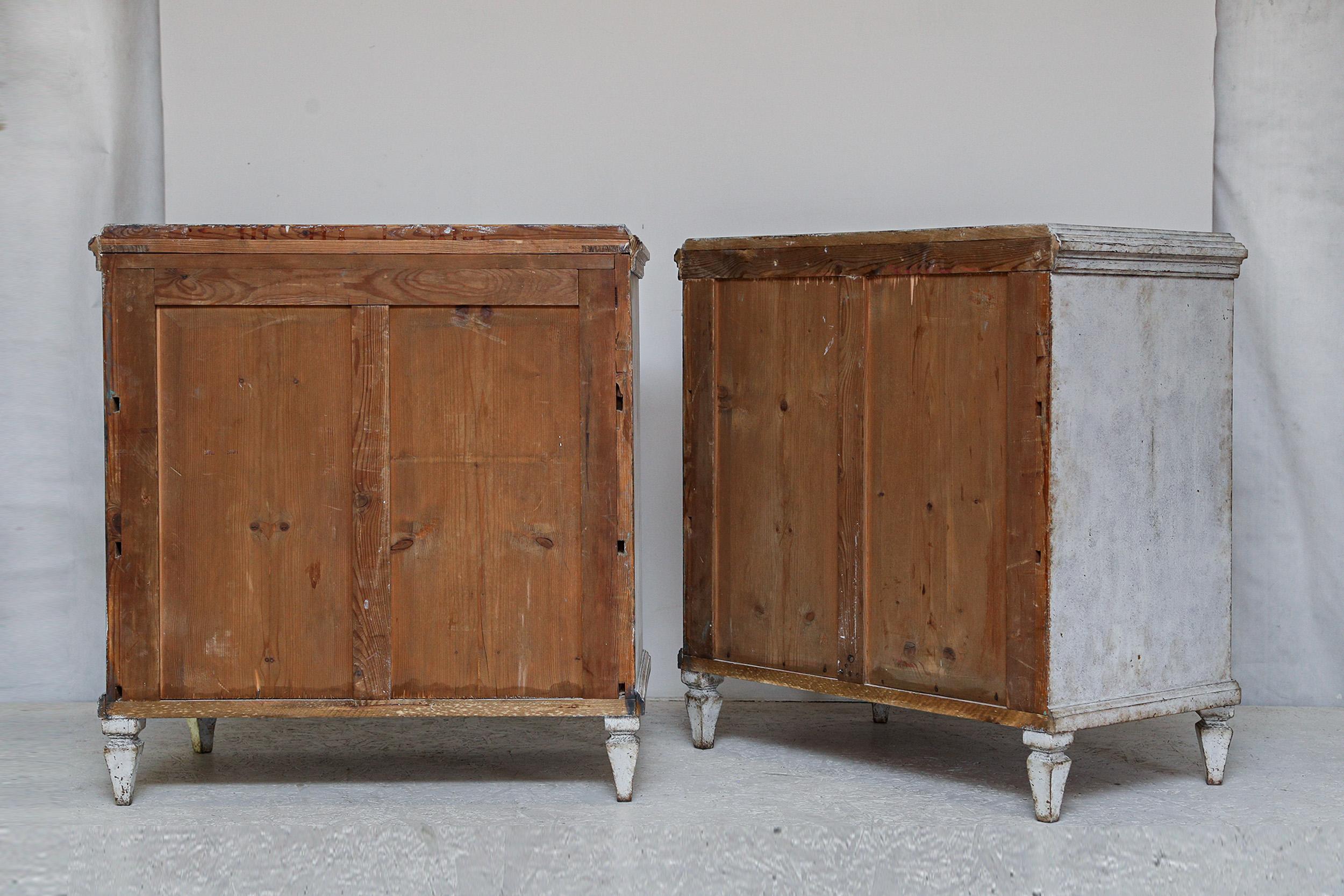 Swedish Gustavian Painted Chest of Drawers Commode Grey White C.1860  2