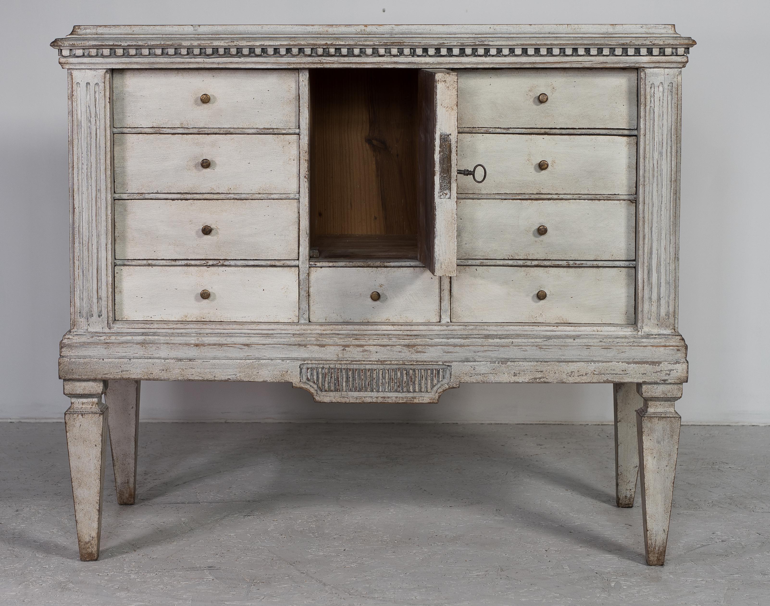 Hand-Painted Swedish Gustavian Painted Chest of Drawers Commode Tallboy 1870 Grey White