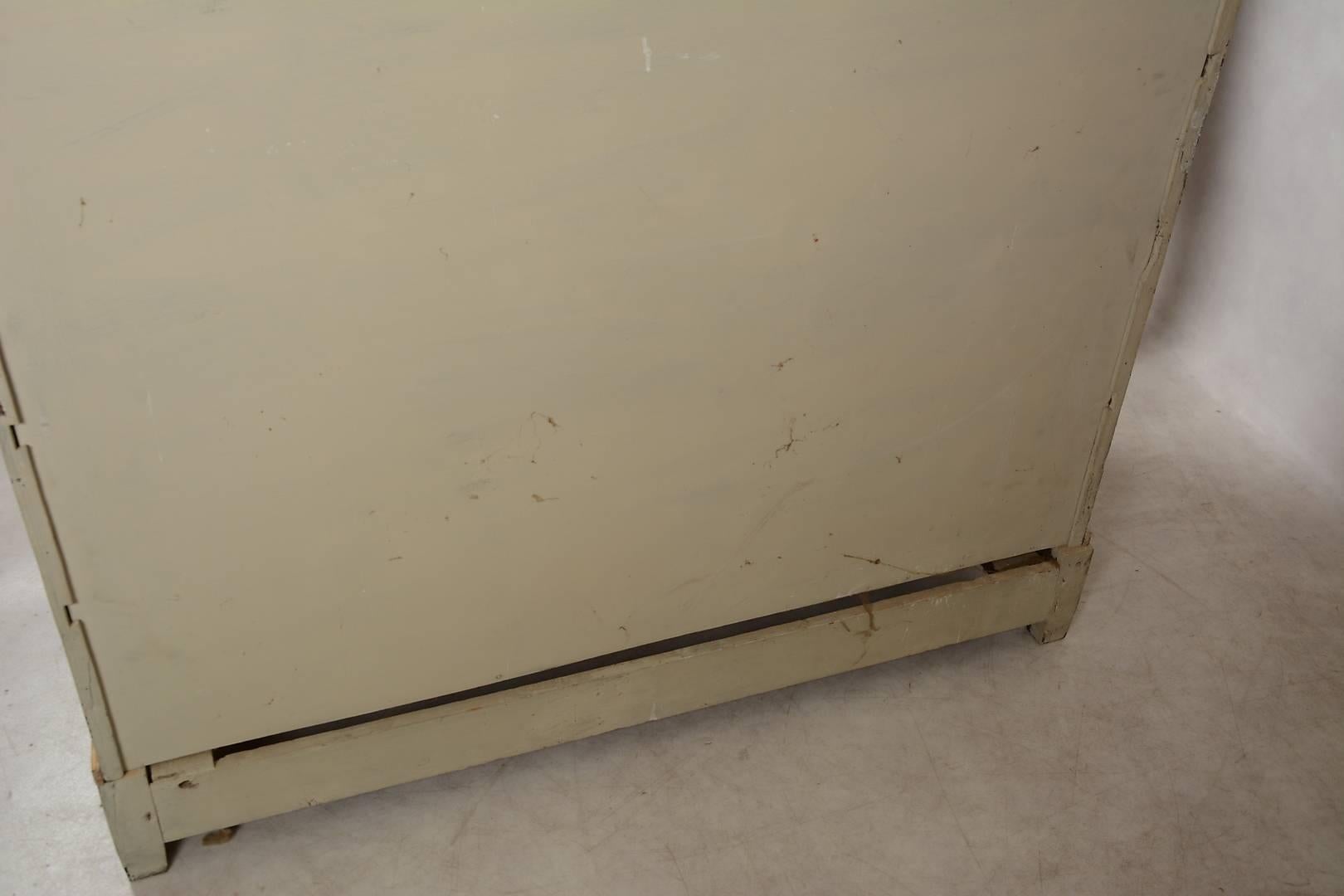 Swedish Gustavian Painted Chest of Drawers Commode Tallboy, 19th Century In Fair Condition In Lewes, England