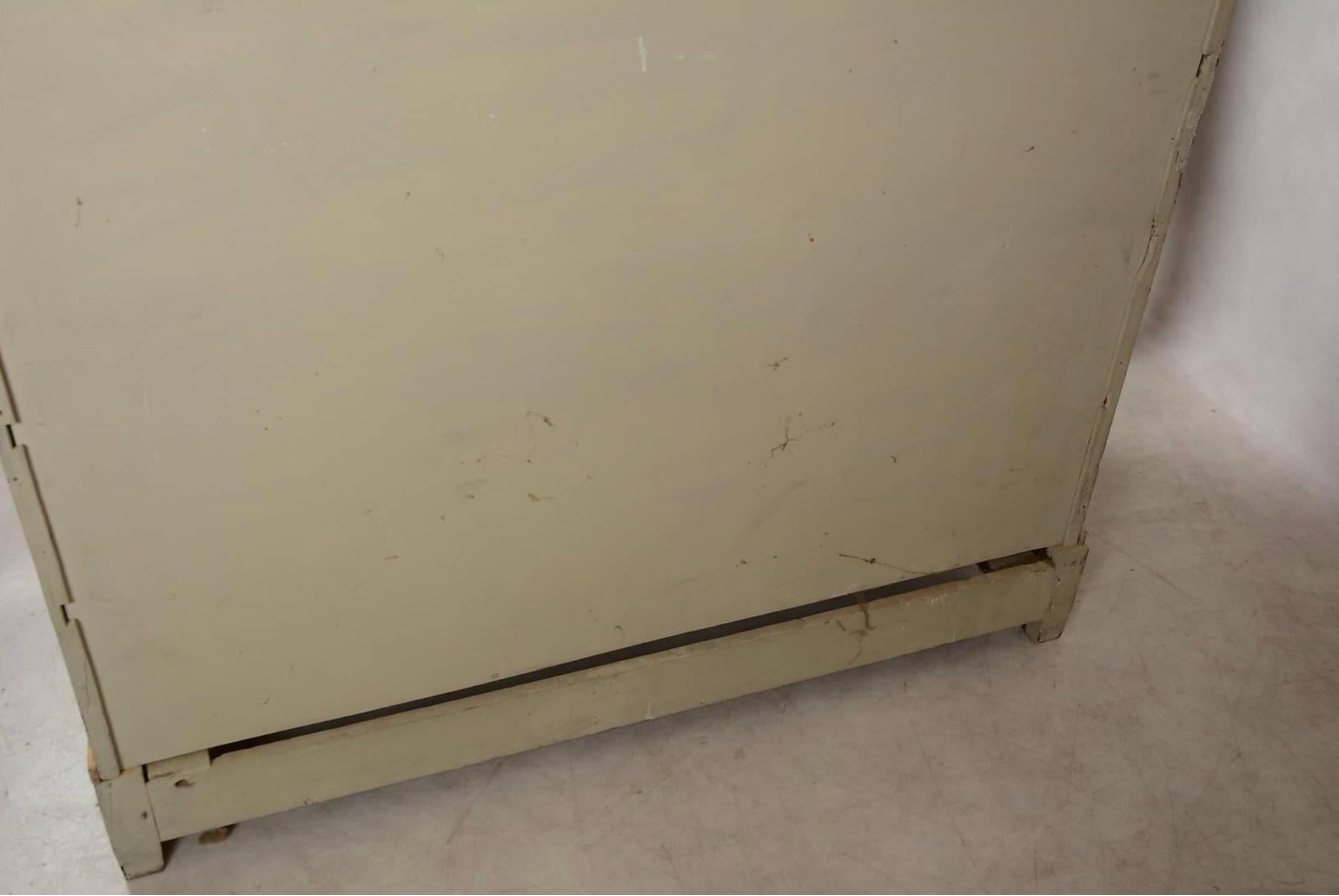Cassettiera svedese gustaviana dipinta Commode Tallboy, XIX secolo Whiting A In condizioni discrete in vendita a Lewes, England