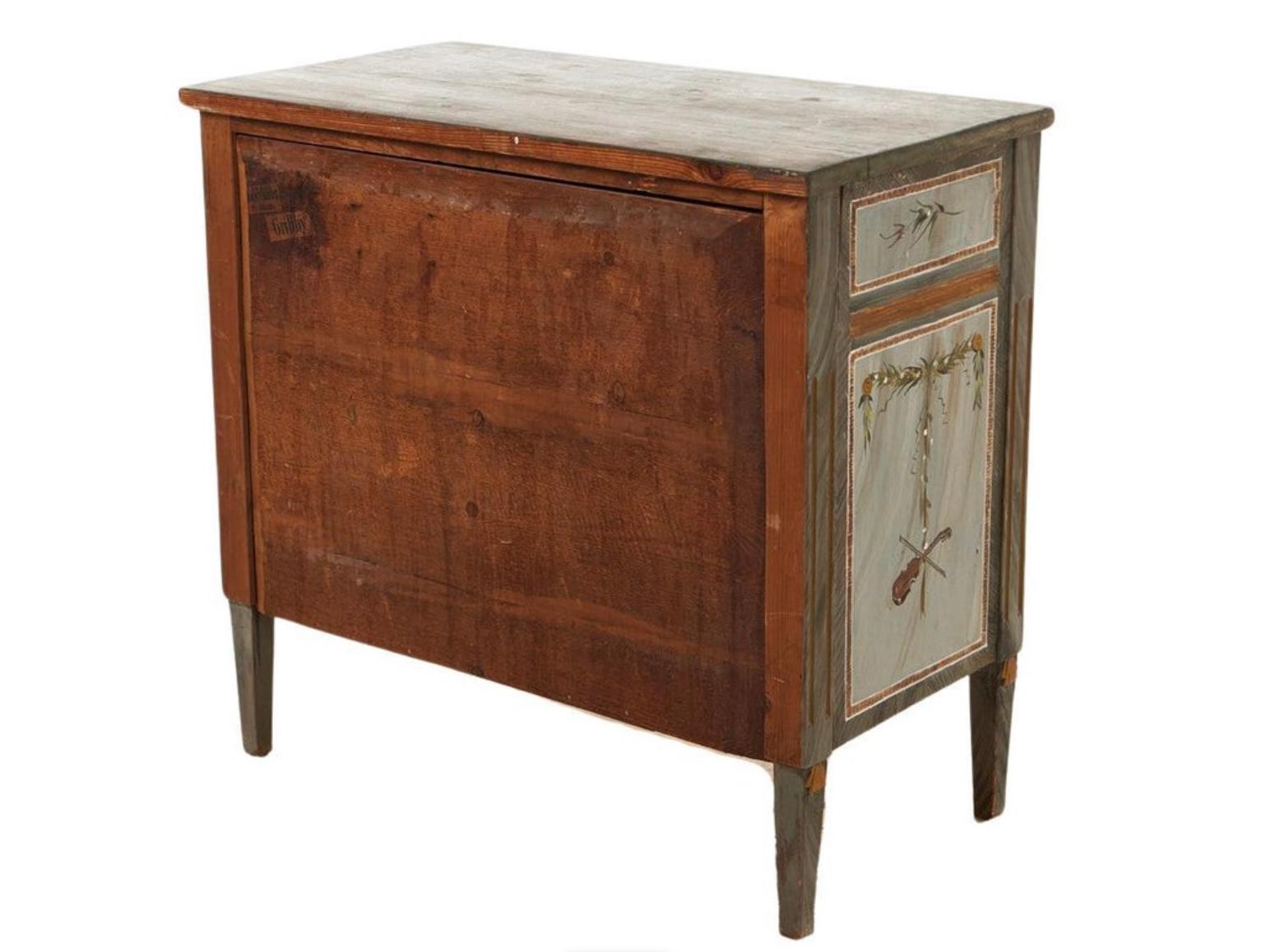 Pine Swedish Gustavian Painted Chest of Drawers Commode wreath motif C.1880  For Sale