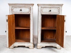 Paire de tiroirs peints de style gustavien suédois, commode grise et blanche de chambre à coucher