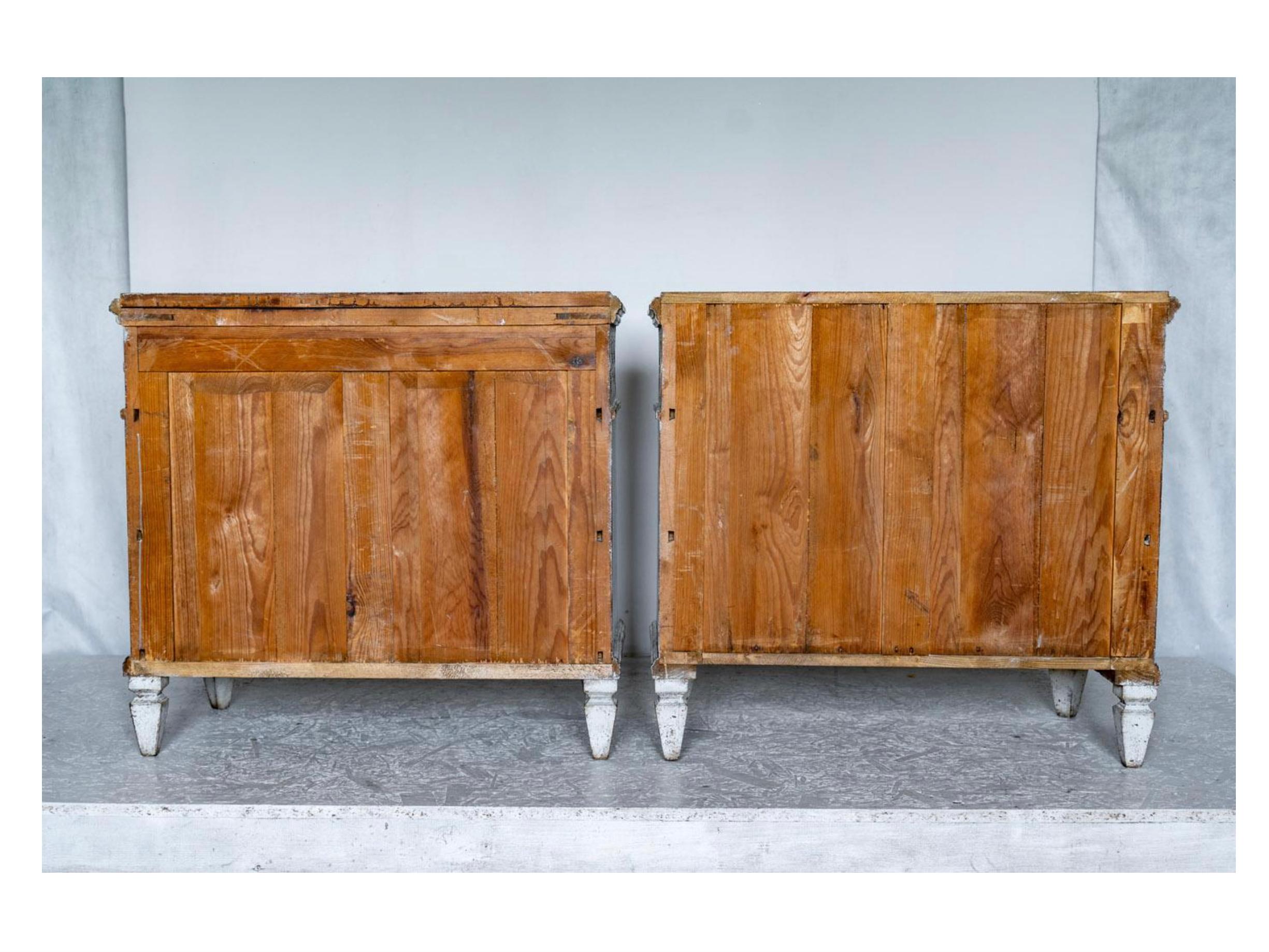 Swedish Gustavian Painted Chest of Drawers Pair Commode Grey White C.1870 In Good Condition In Lewes, England