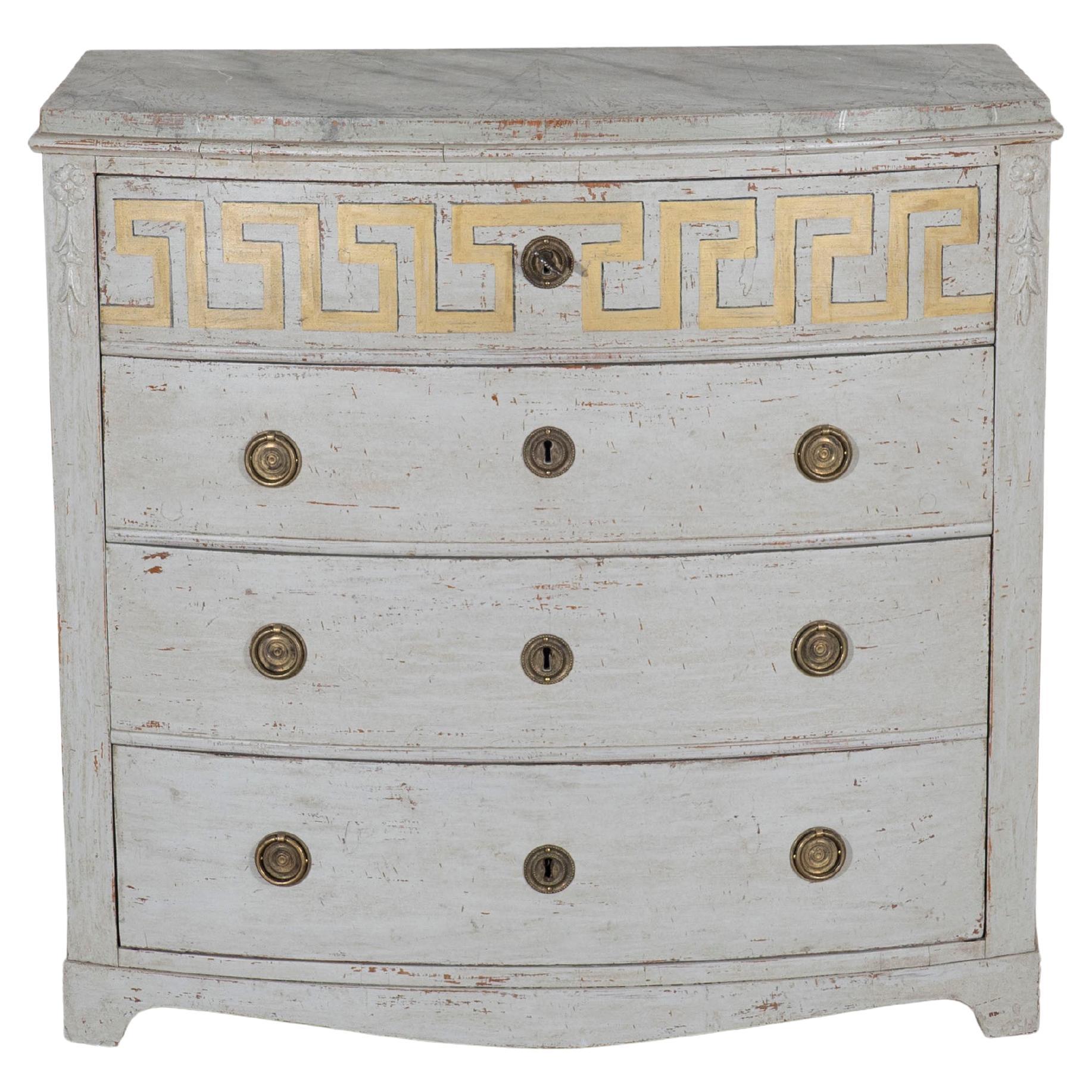 Commode suédoise peinte de style gustavien avec livrée décorative, vers 1840 en vente