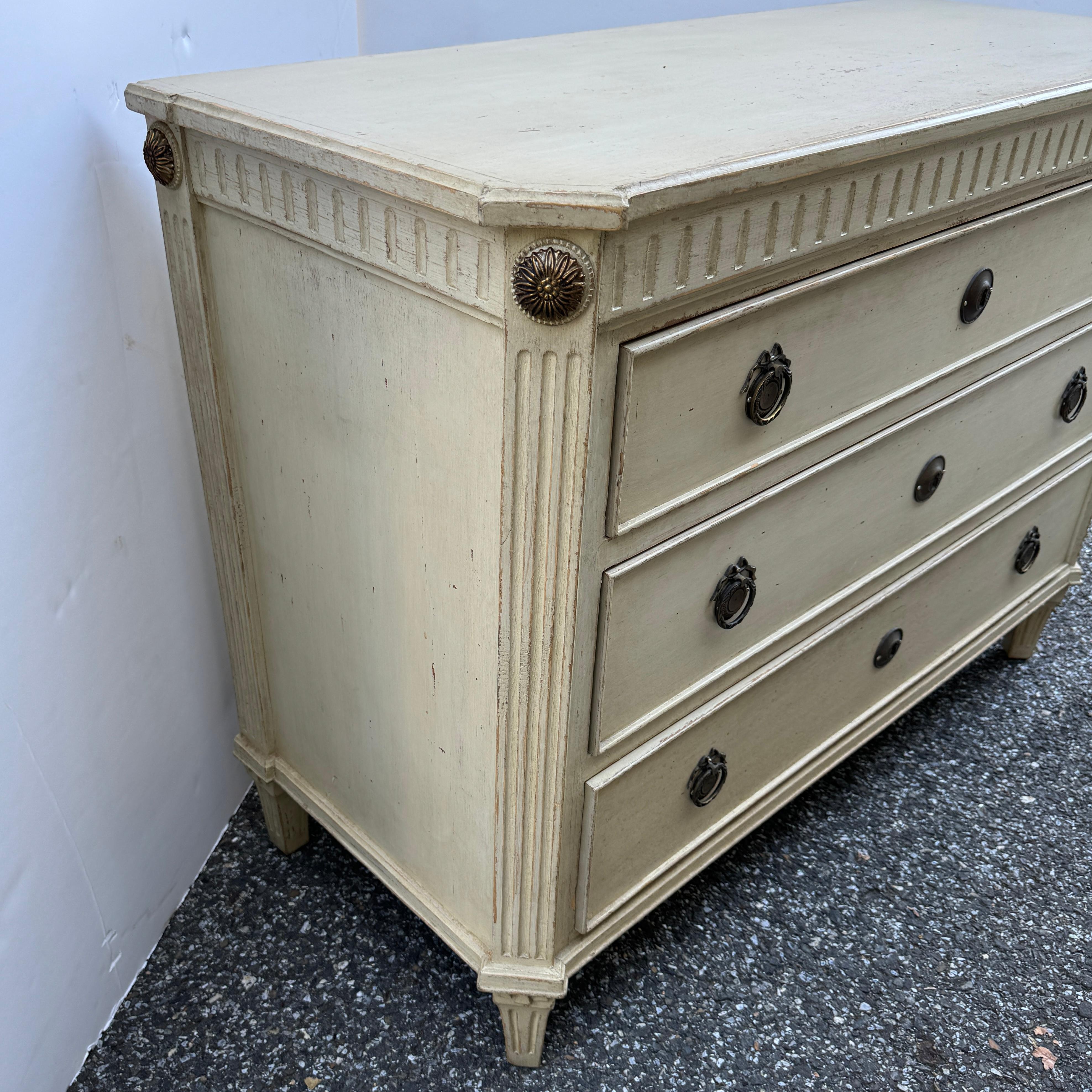 Contemporary Swedish Gustavian Painted Commode with Fluted Carvings 