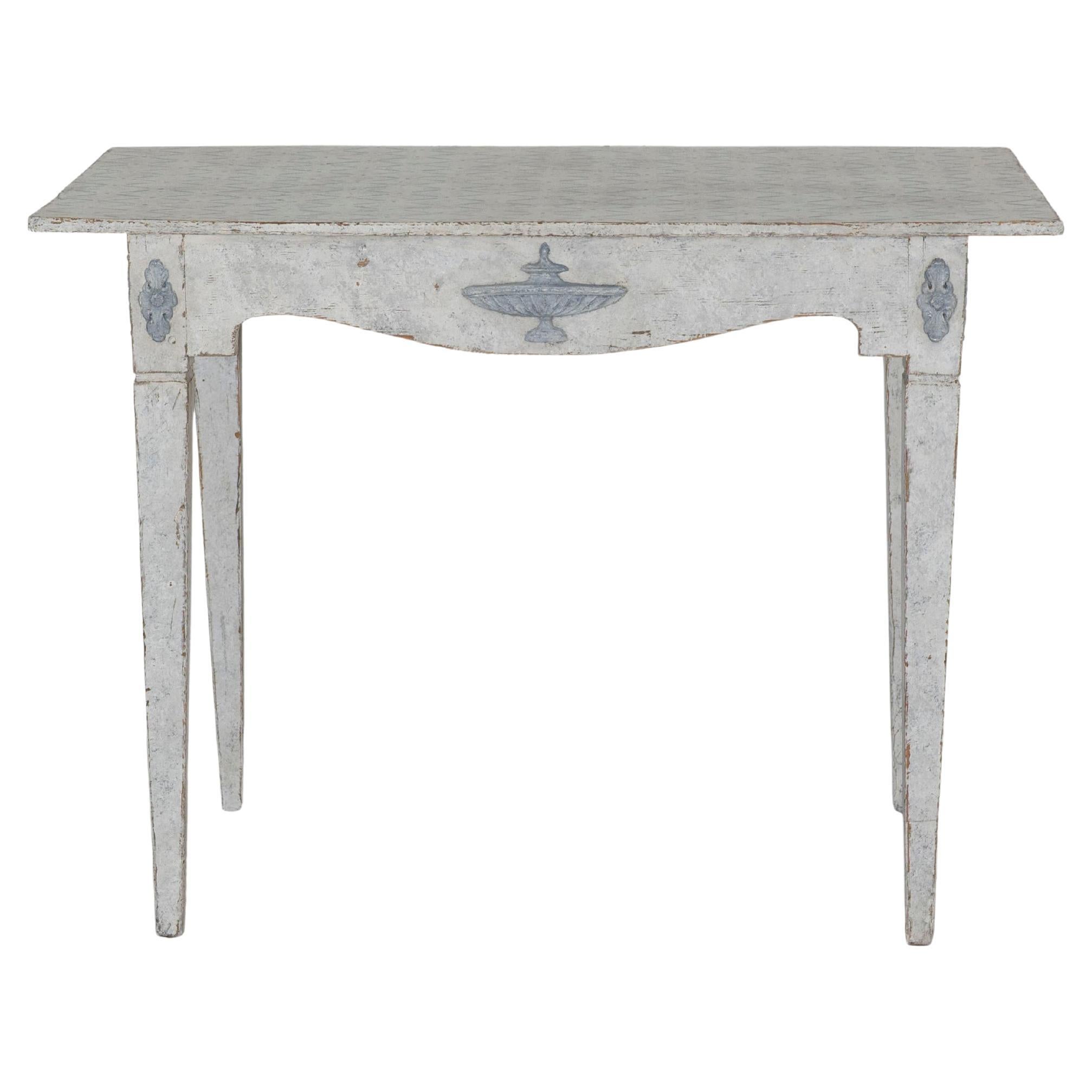Tavolo da console svedese dipinto in stile gustaviano con dettagli decorativi, CIRCA 1840