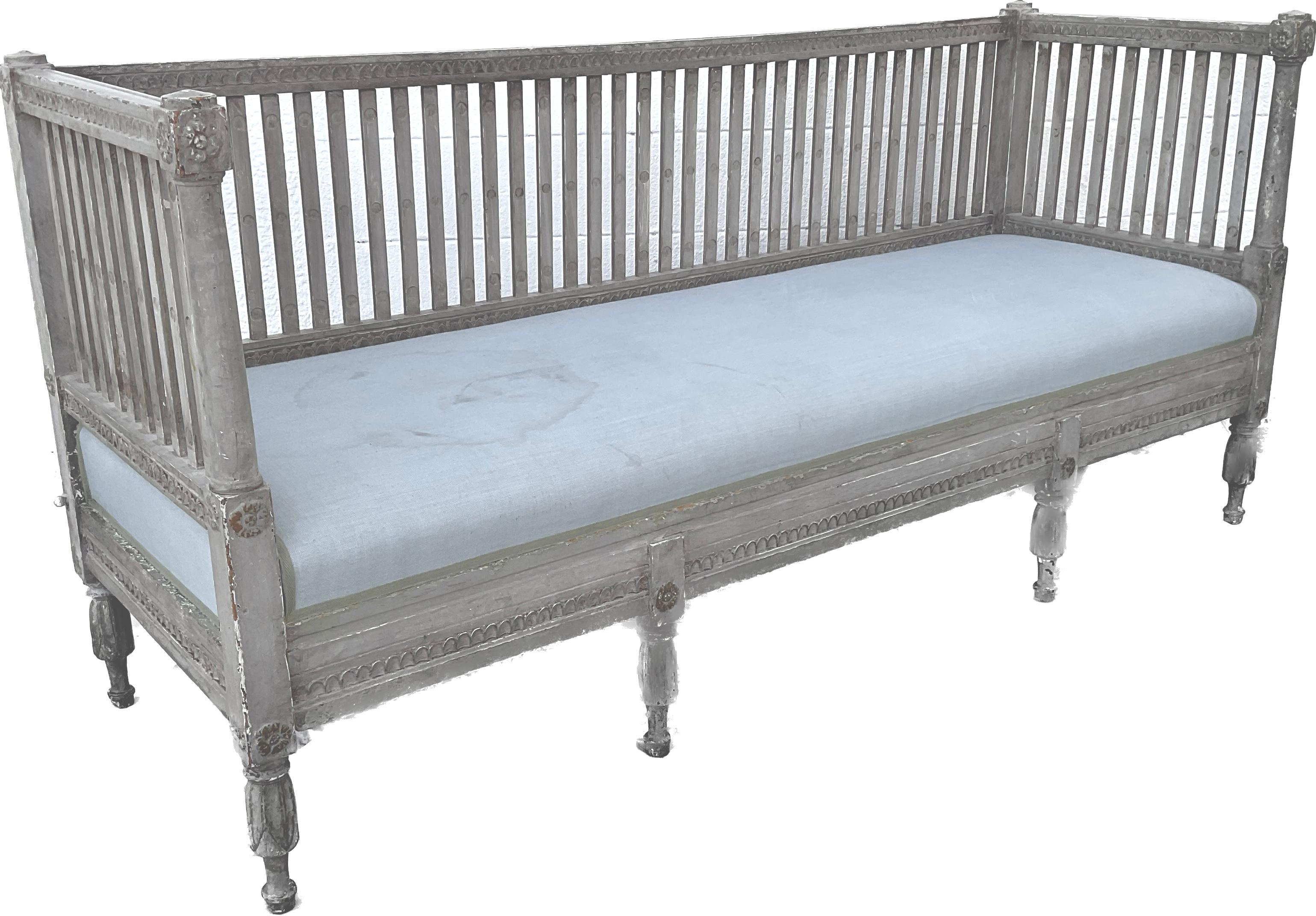 19th Century Swedish Gustavian Painted Daybed