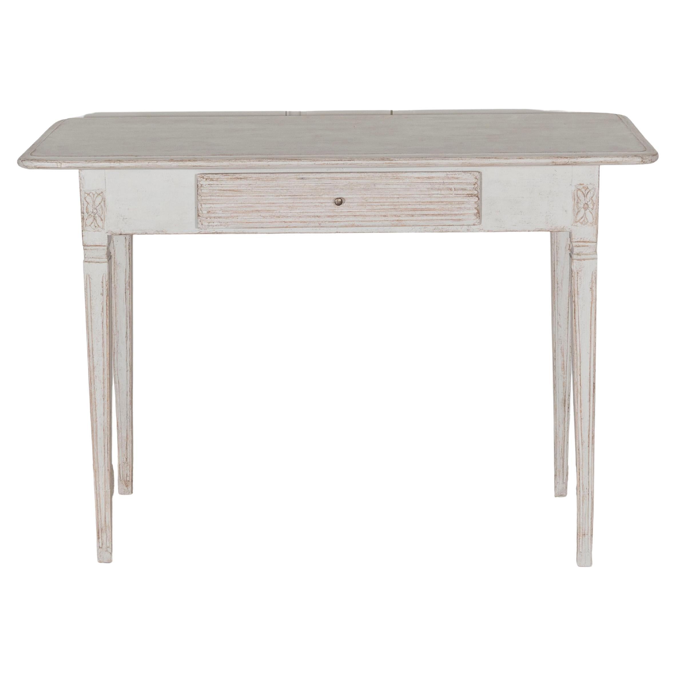 Swedish Gustavian Painted Side Table, 19th Century For Sale