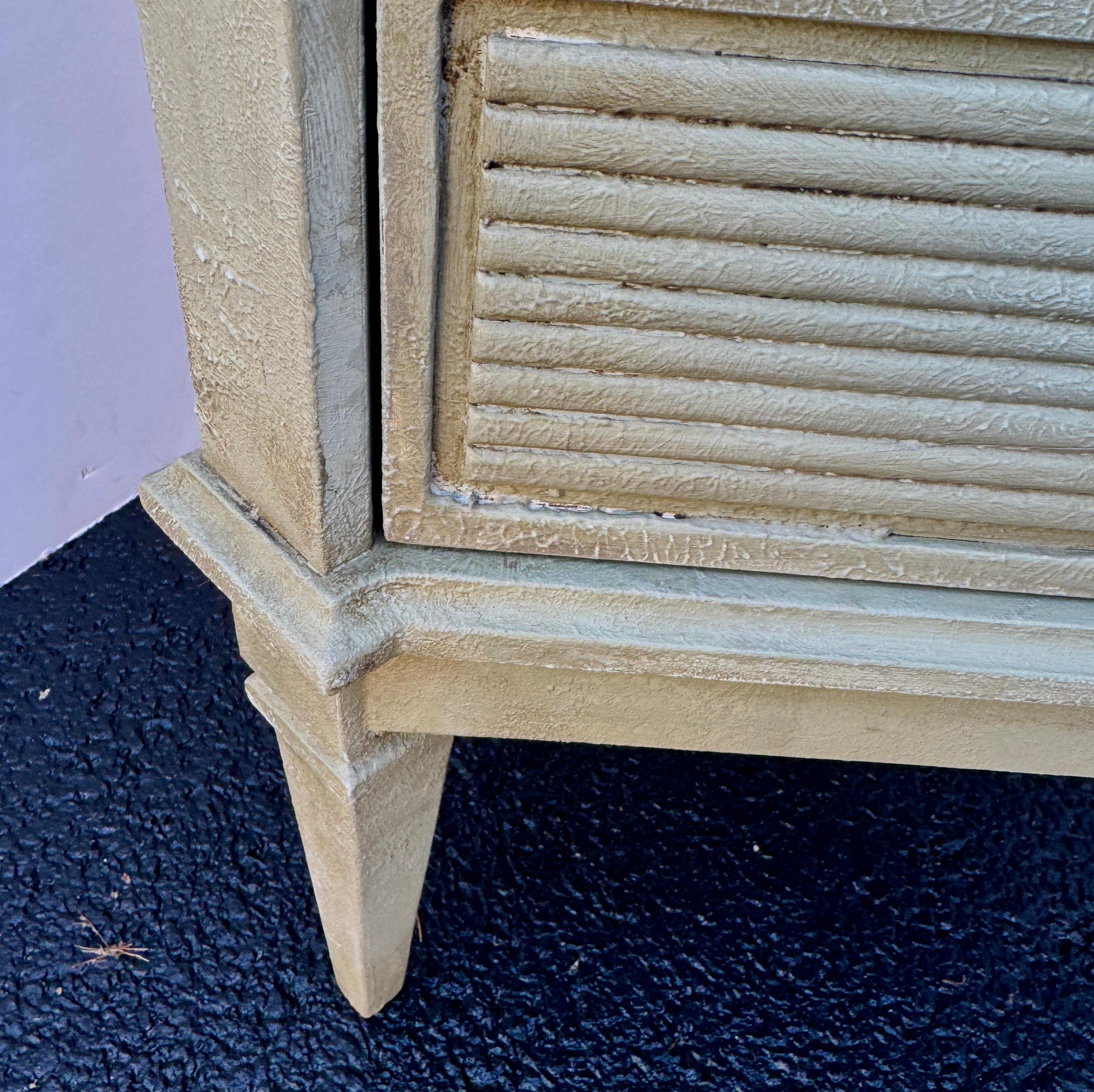 Swedish Gustavian Painted Small Commode Chest of Drawers Nightstand For Sale 4