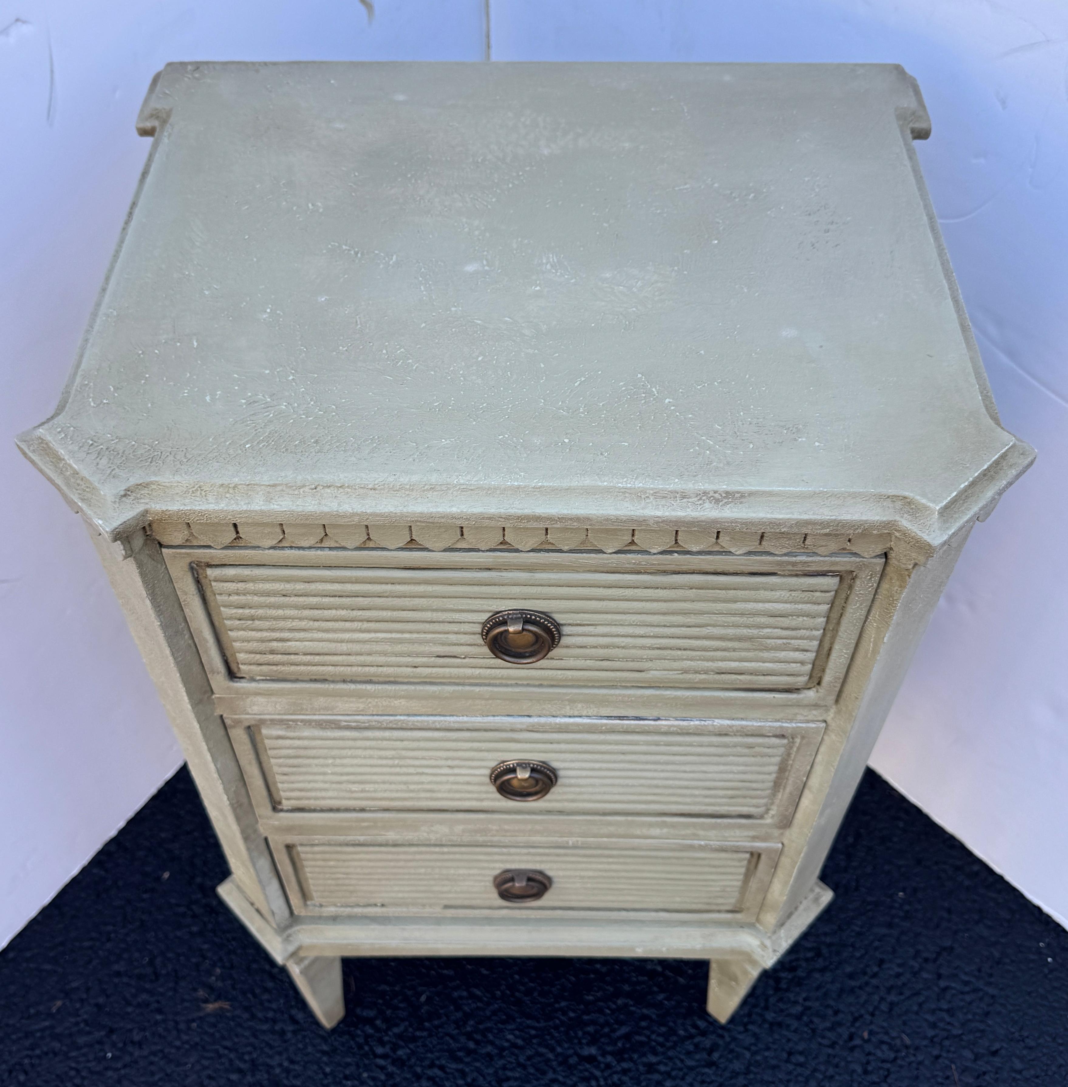 Hand-Crafted Swedish Gustavian Painted Small Commode Chest of Drawers Nightstand For Sale