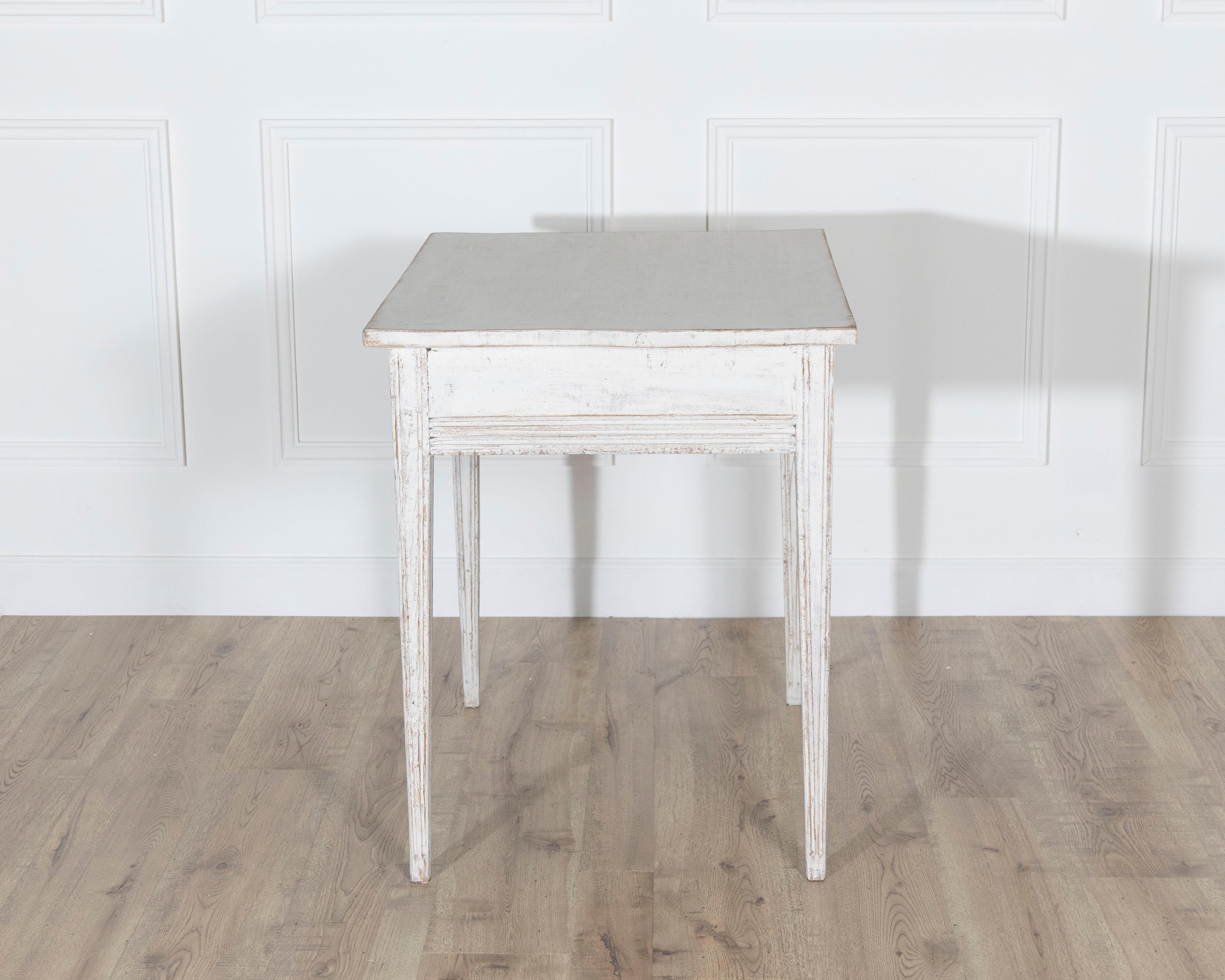 Swedish Gustavian Painted Table with Drawer, circa 1850 For Sale 2