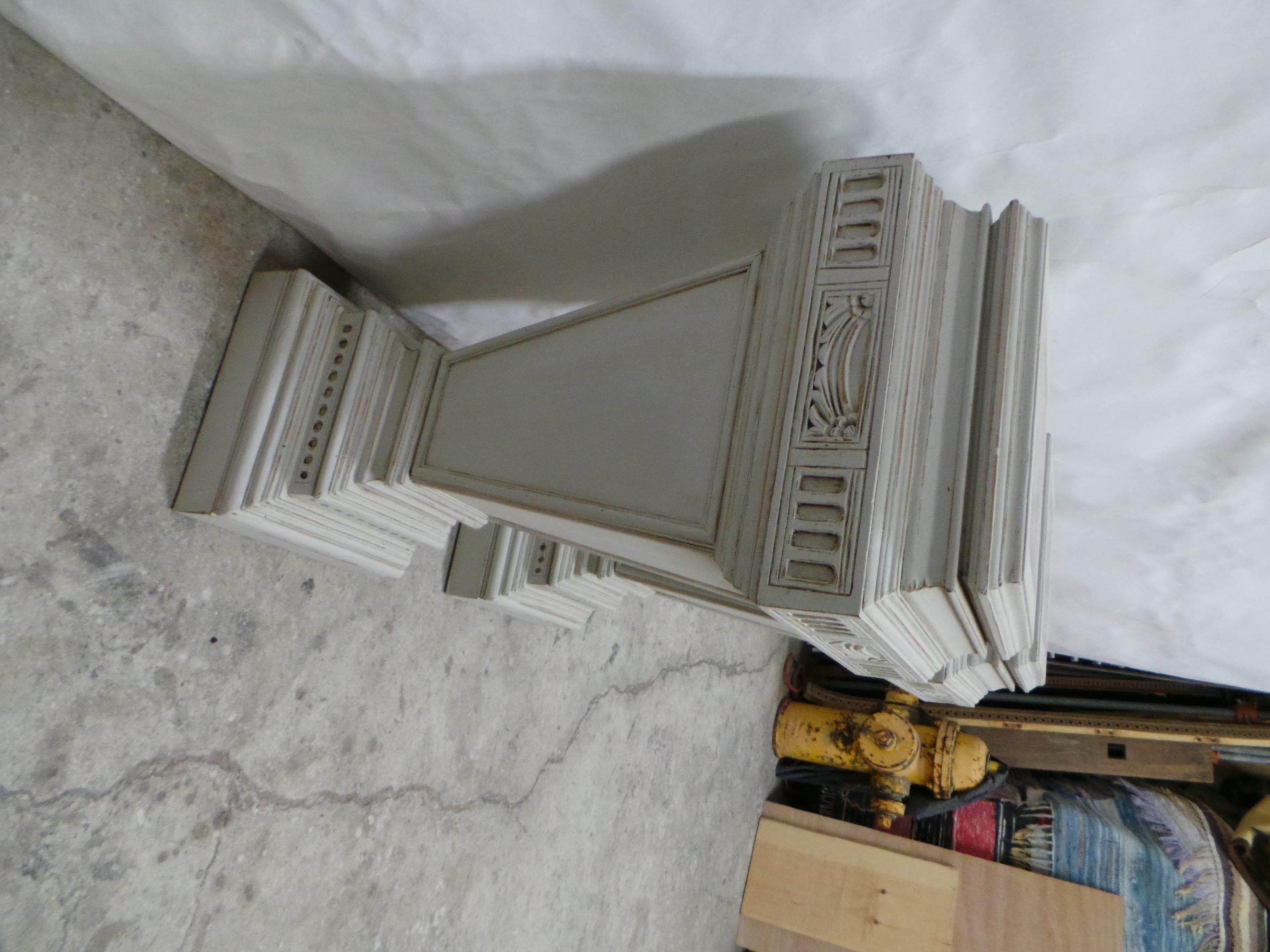 Swedish Gustavian Pedestals  For Sale 1