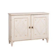 Buffet suédois peint de la période gustavienne des années 1780 avec motifs de diamants sculptés LiL