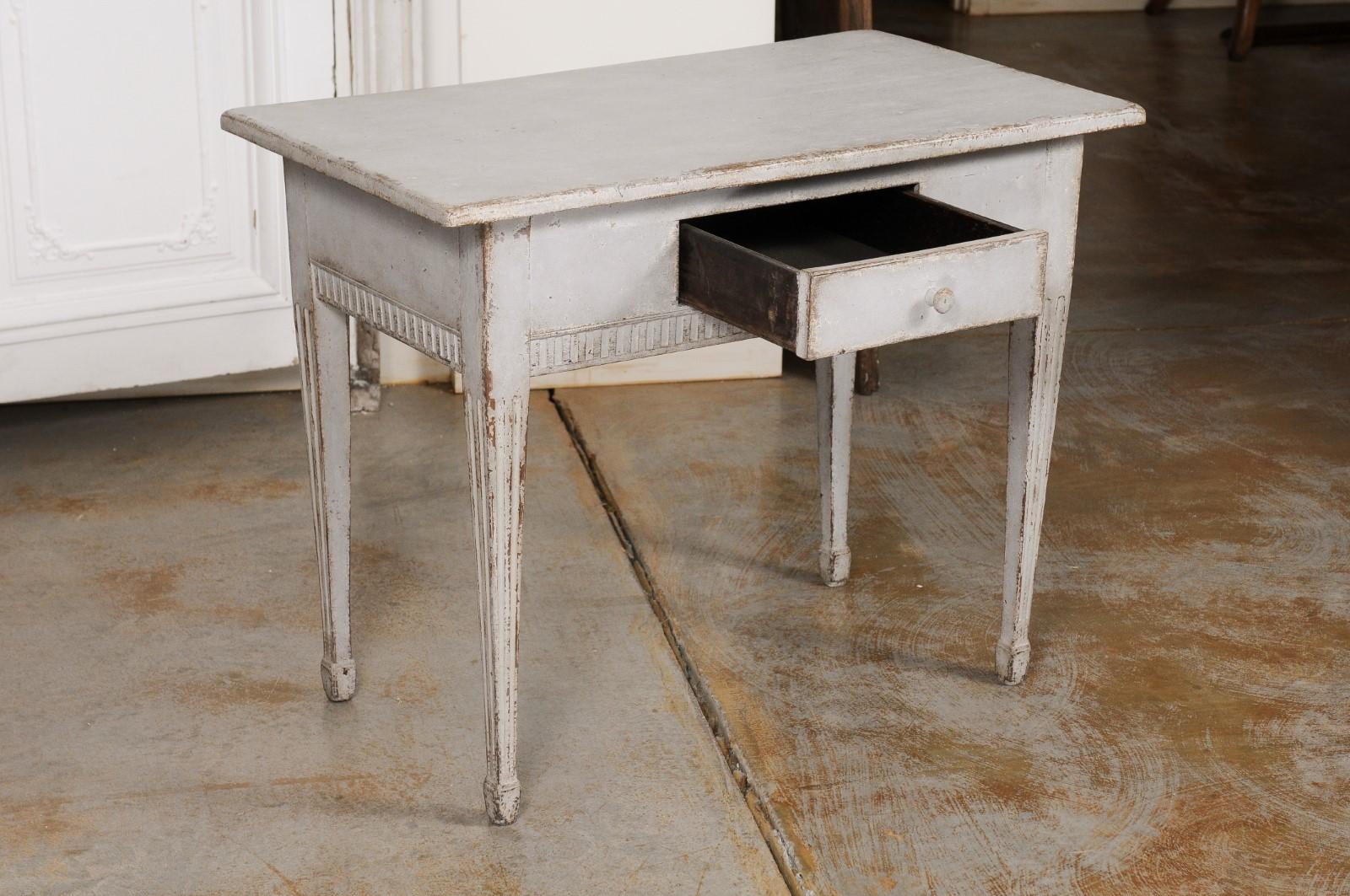Swedish Gustavian Period 1790s Freestanding Painted Console Table with Drawer In Good Condition In Atlanta, GA