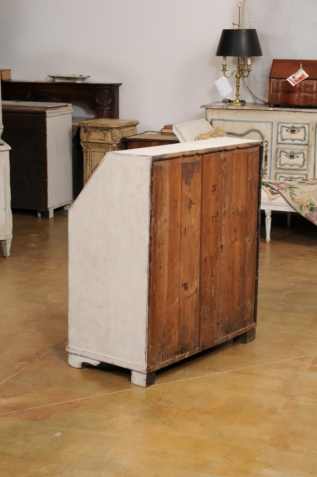 Swedish Gustavian Period 1790s Painted Slant Front Secretary with Three Drawers For Sale 5