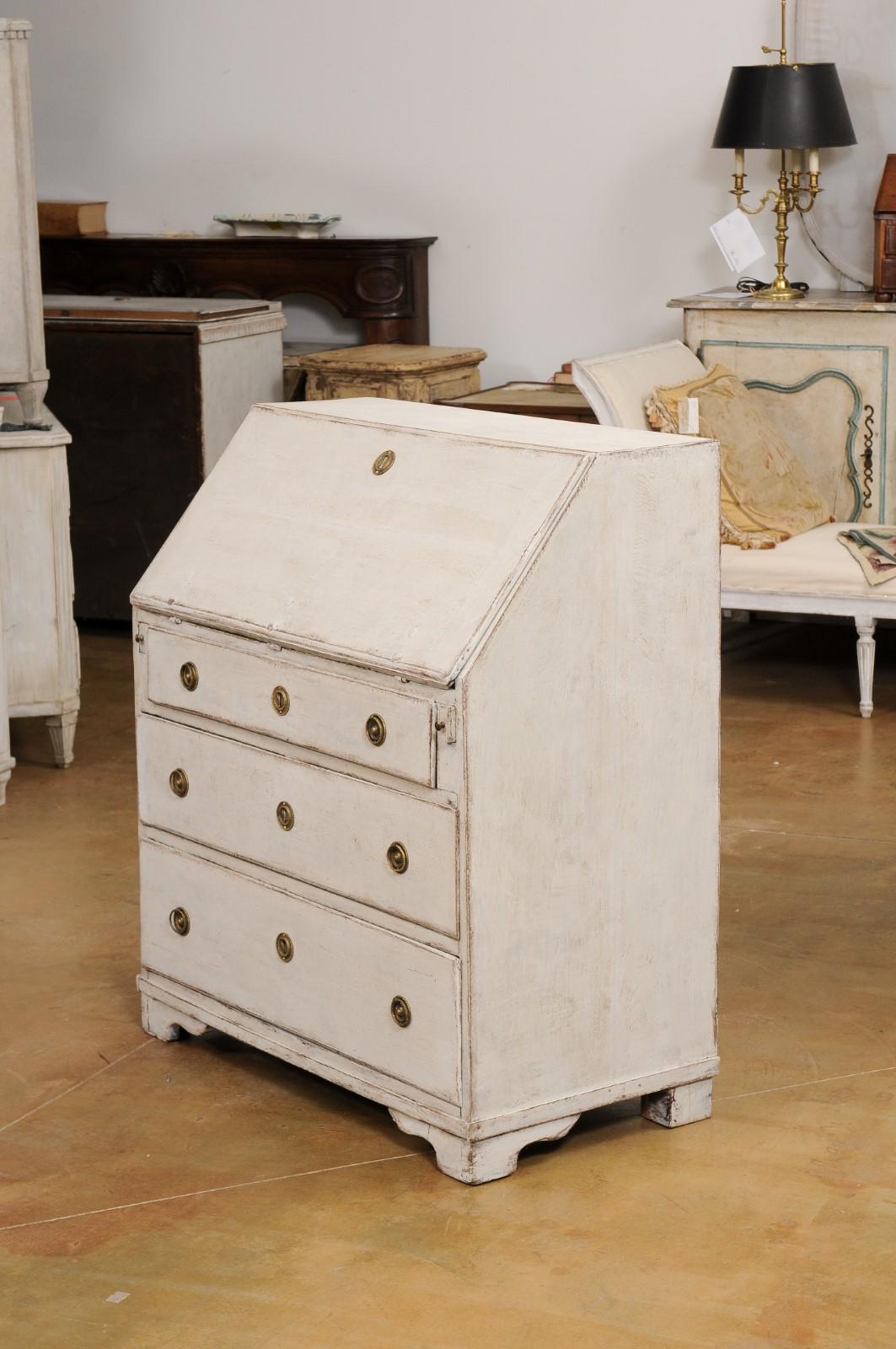 Swedish Gustavian Period 1790s Painted Slant Front Secretary with Three Drawers For Sale 7