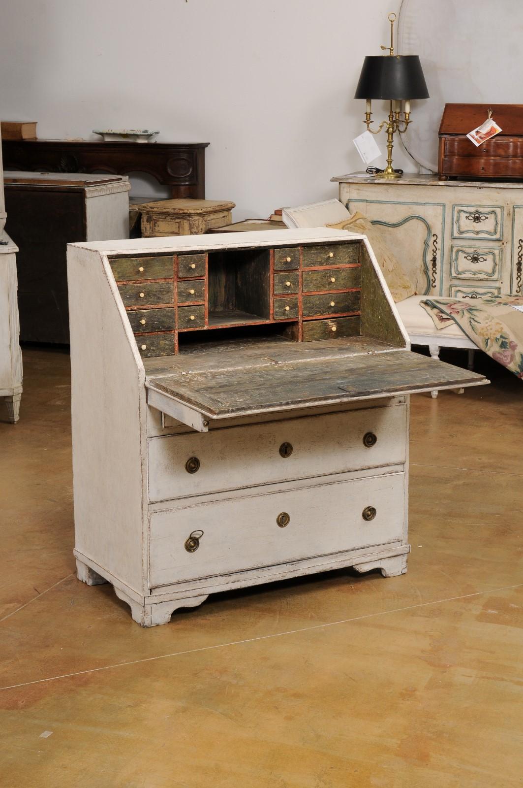 18th Century Swedish Gustavian Period 1790s Painted Slant Front Secretary with Three Drawers For Sale