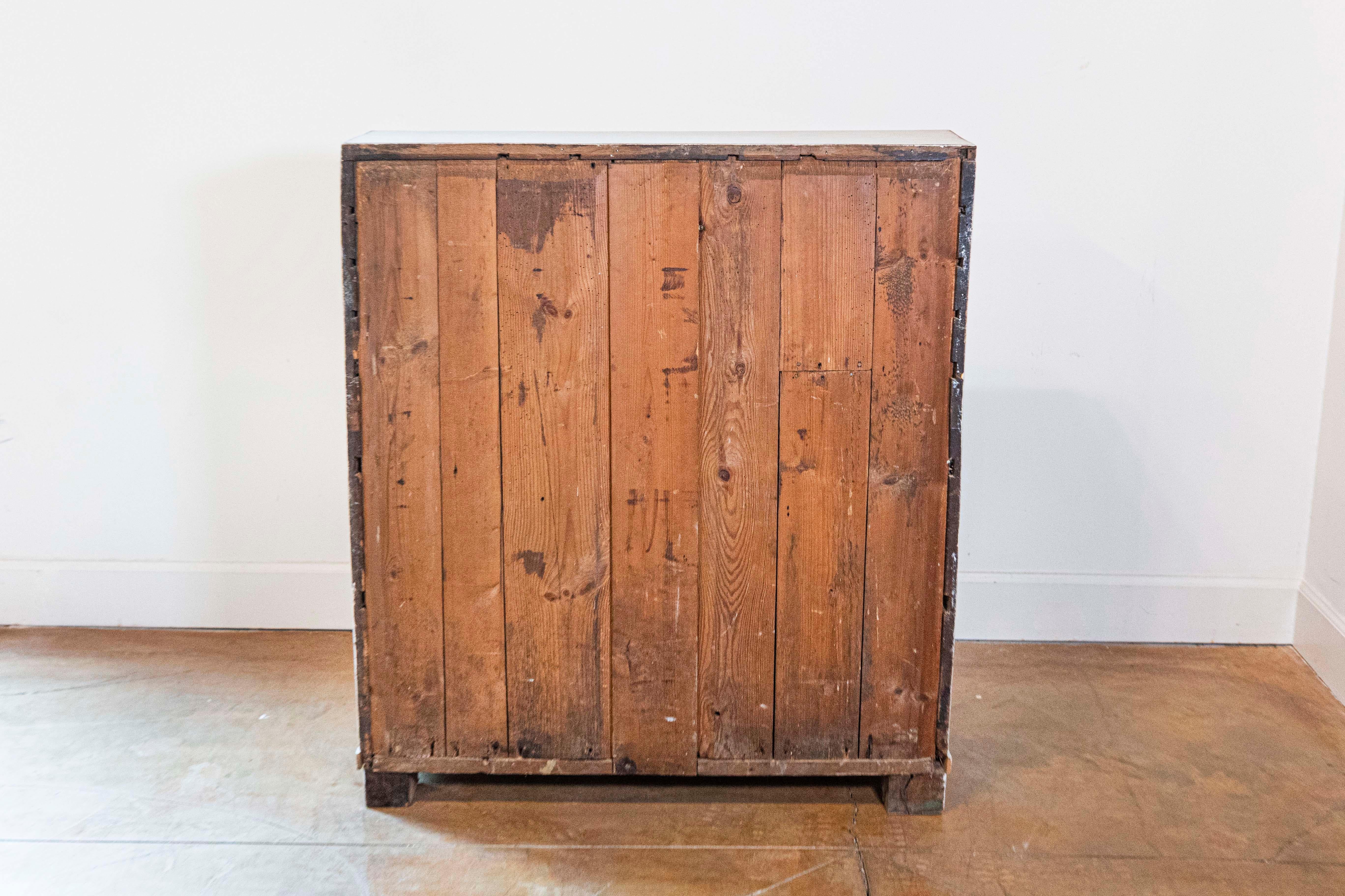 Secretaria de tres cajones de frente inclinado pintada en el periodo Gustaviano sueco de 1790 en Bueno estado para la venta en Atlanta, GA