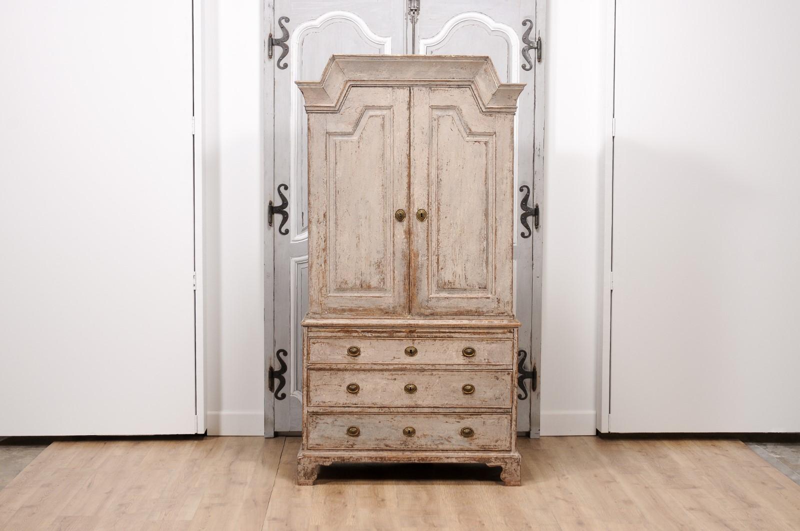 Swedish Gustavian Period 1802 Painted Wood Cupboard with Doors and Drawers For Sale 5