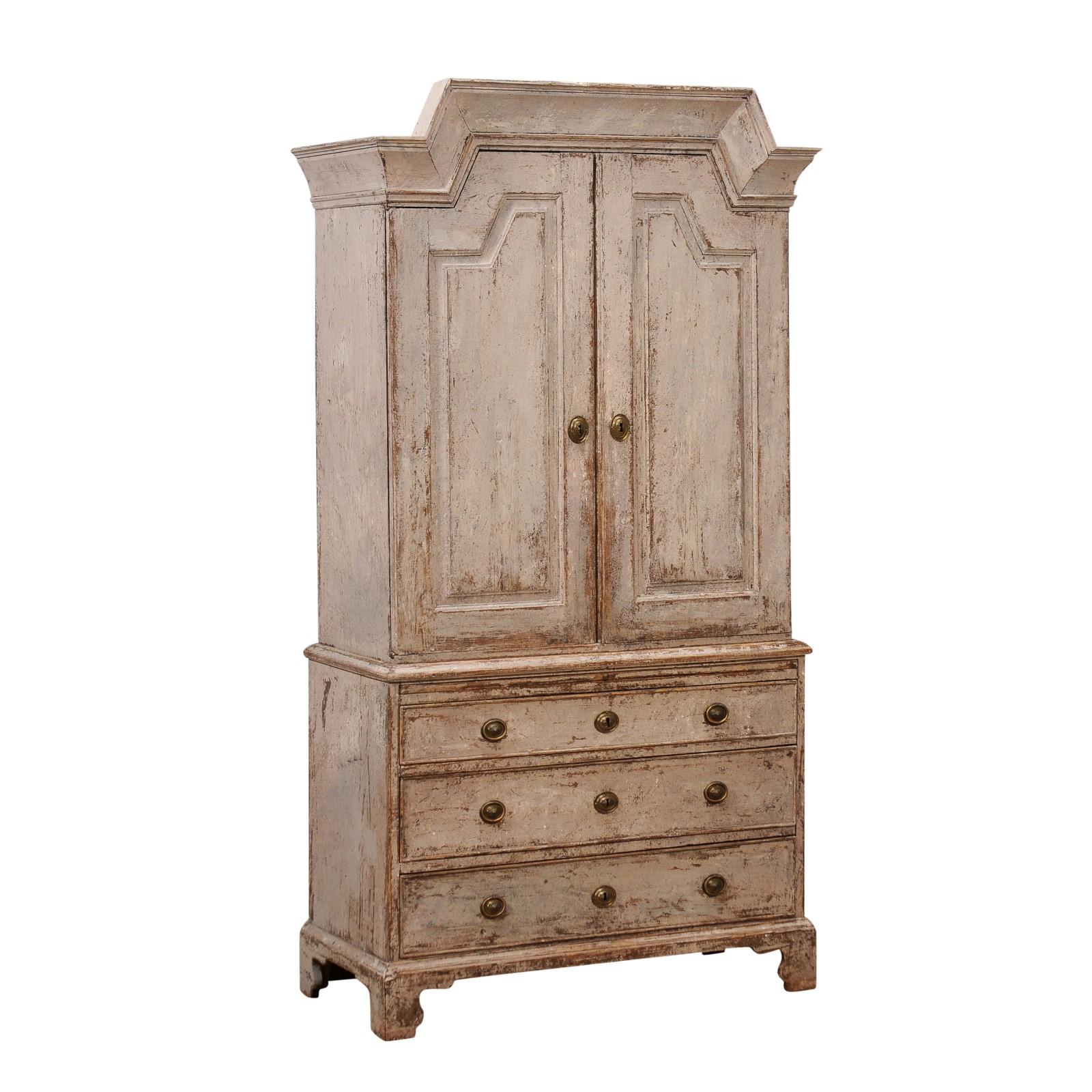 Swedish Gustavian Period 1802 Painted Wood Cupboard with Doors and Drawers For Sale 7