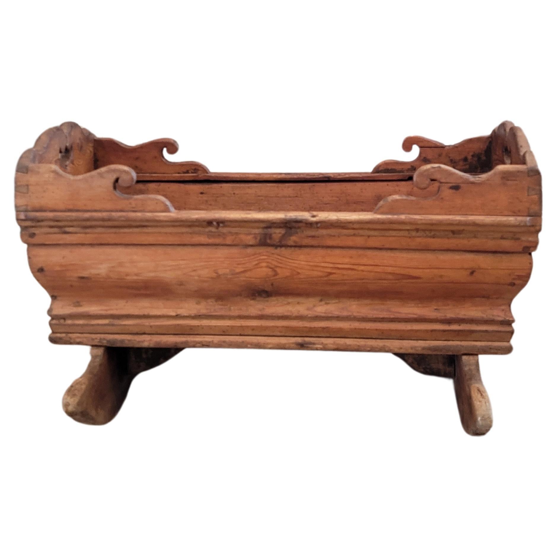Antique Swedish Gustavian Period Rustic Country Farmhouse Pine Cradle Bin