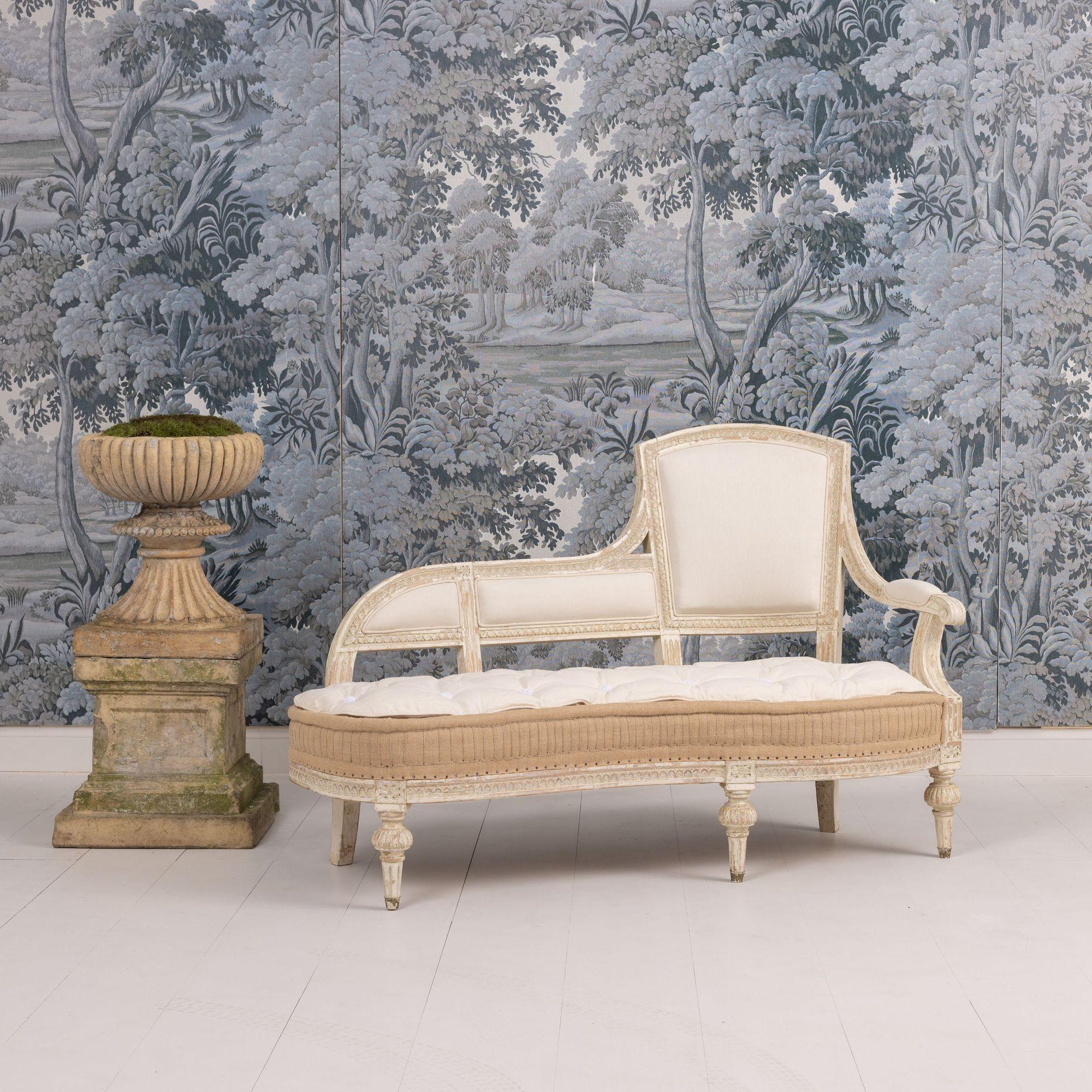 Swedish Gustavian Period Méridienne / Chaise in Original Paint, 18th c. For Sale 8