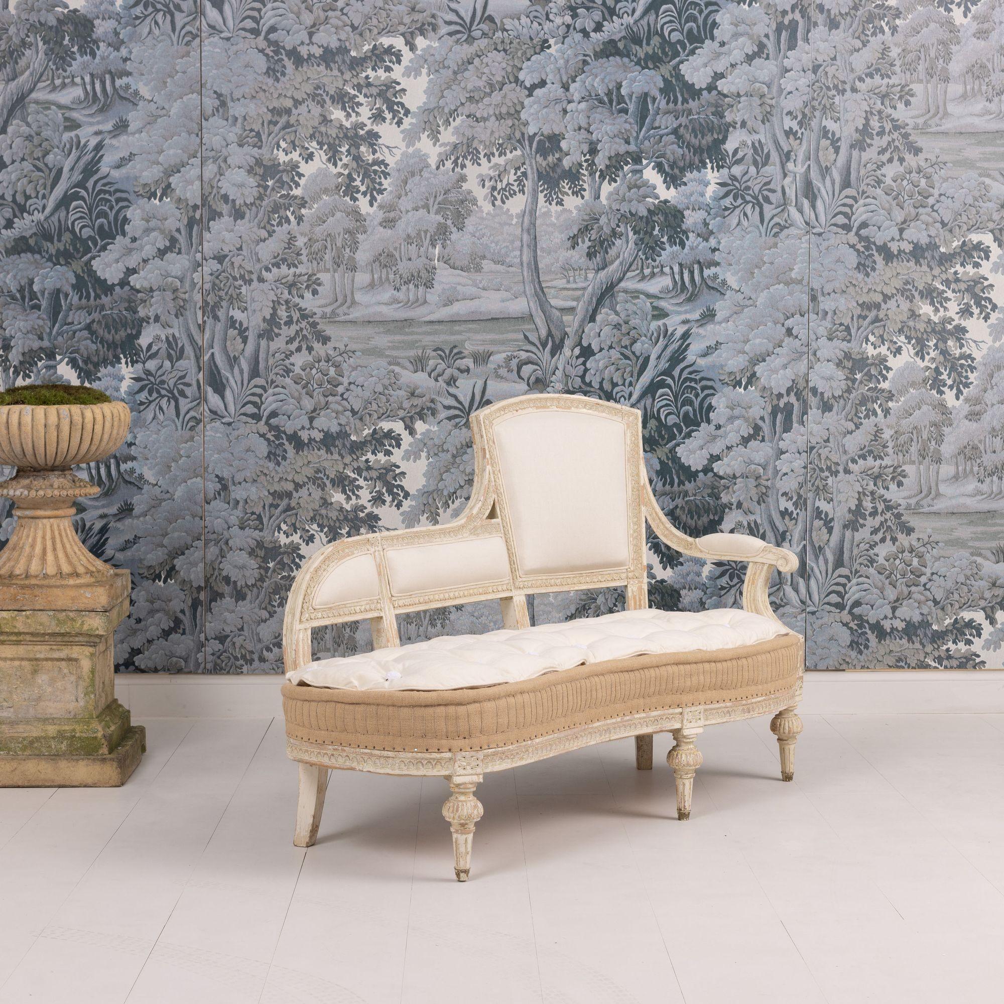 Swedish Gustavian Period Méridienne / Chaise in Original Paint, 18th c. For Sale 9