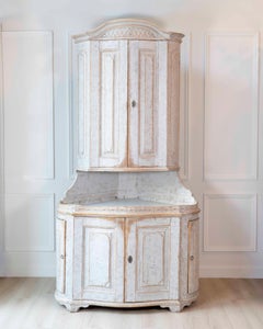 Swedish Gustavian Period Two-Part Corner Cabinet with Original Paint, Late 18th