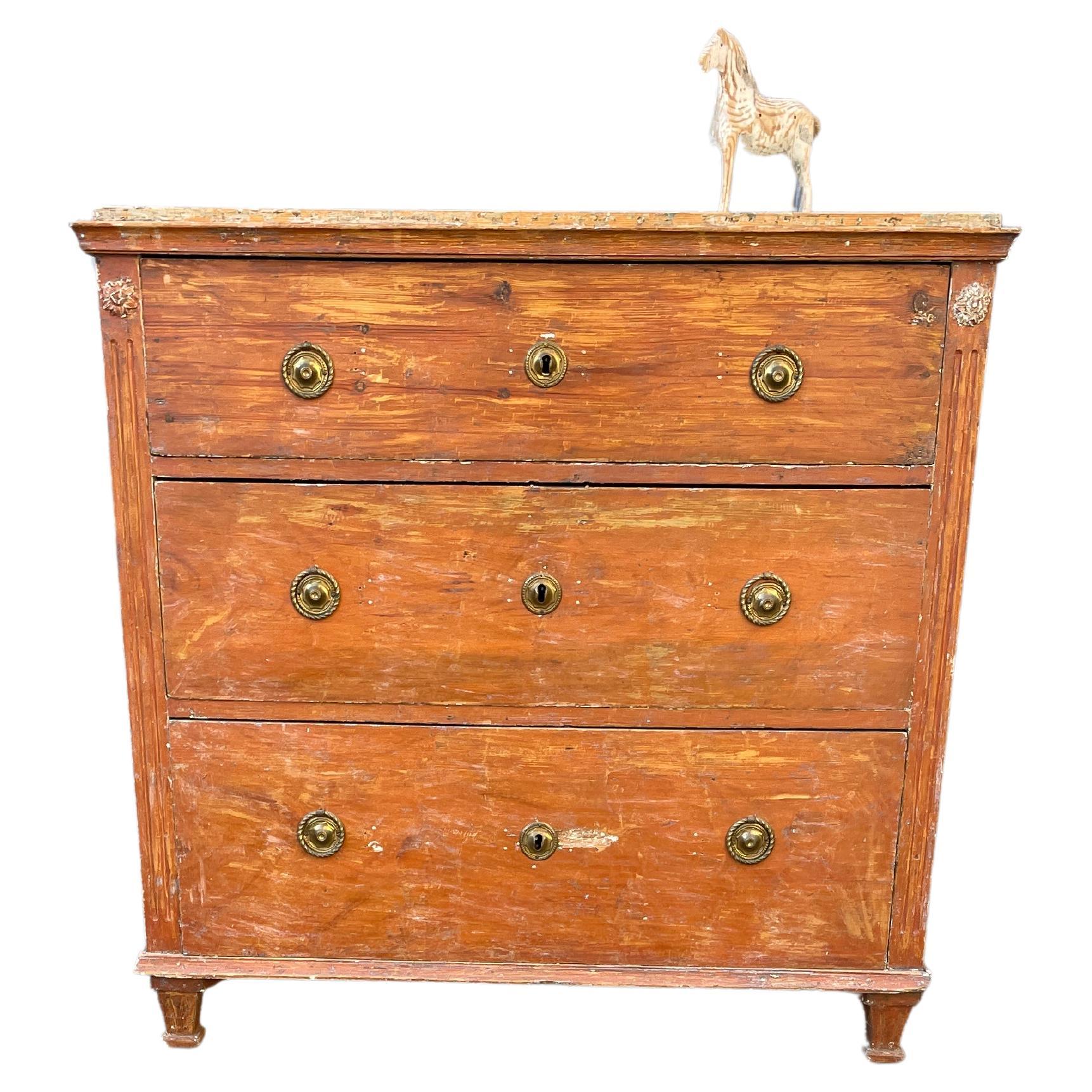 Swedish Gustavian Red Chest with Faux Marble Painted Top For Sale 2