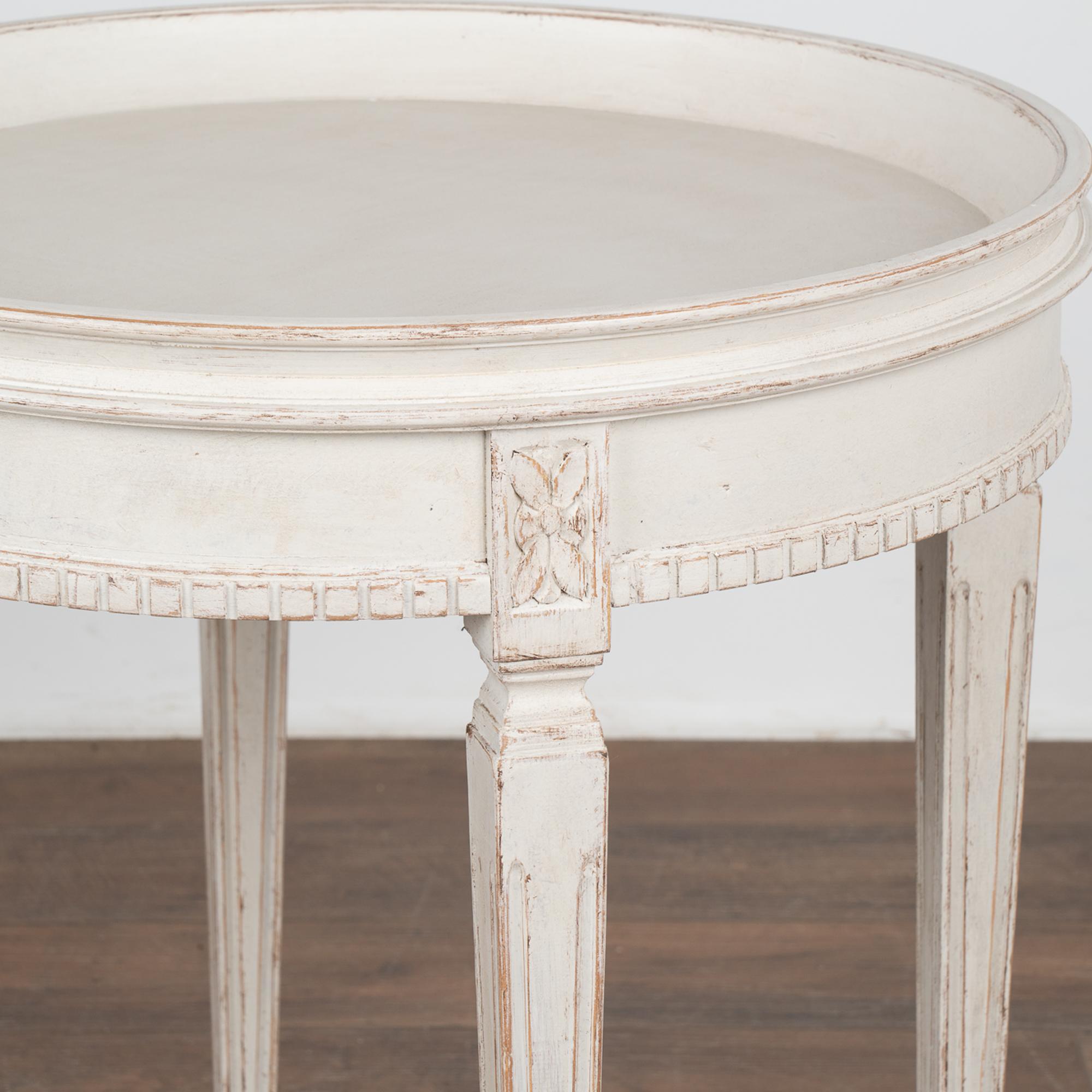 Wood Swedish Gustavian Round White Painted Side Table, circa 1910