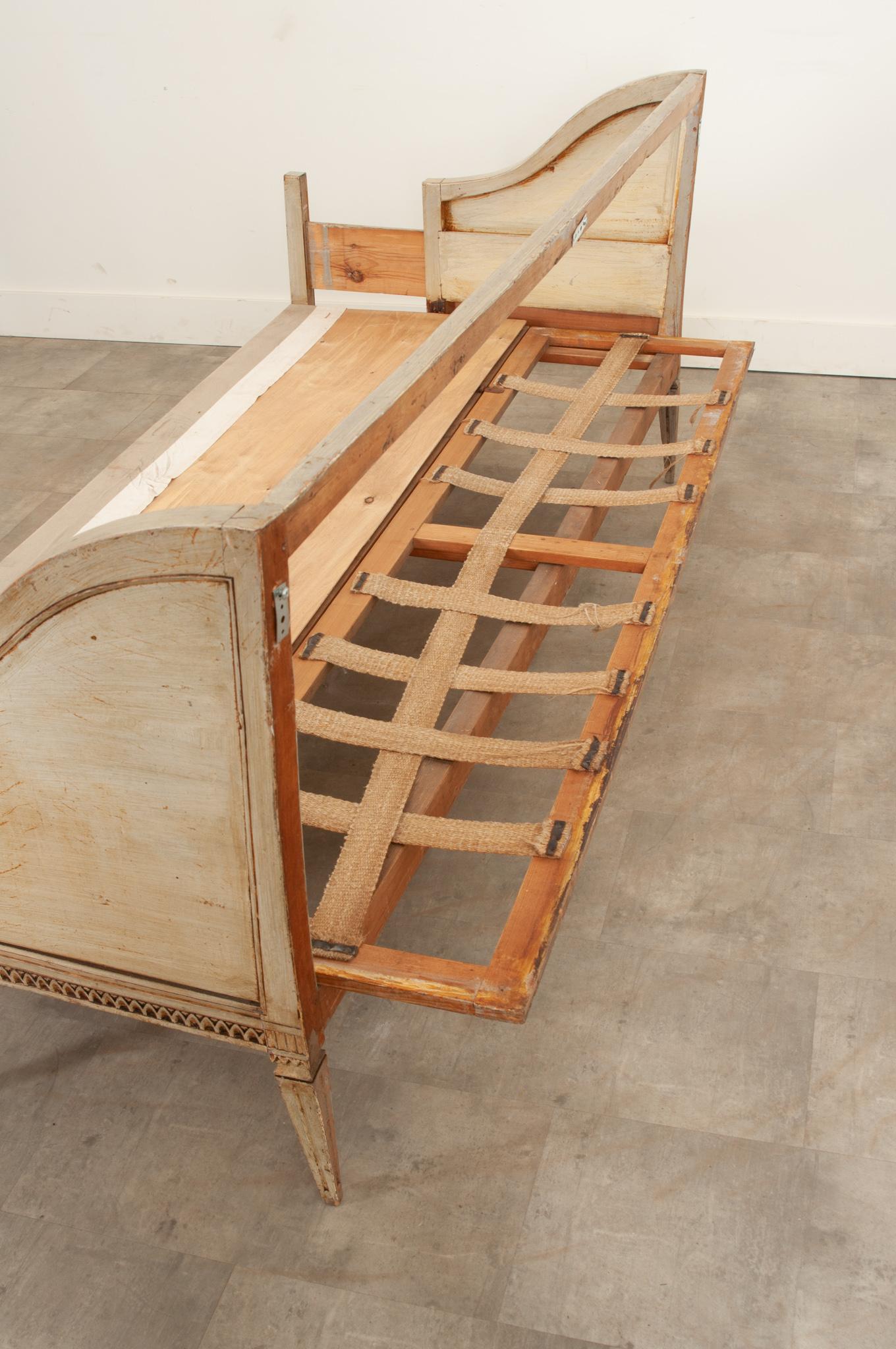 Swedish Gustavian Settee Daybed 10