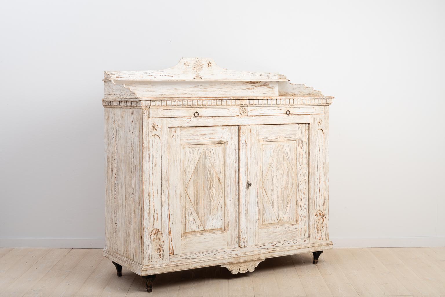 Hand-Painted Swedish Gustavian Sideboard from the Late 18th Century with Old Historic Paint